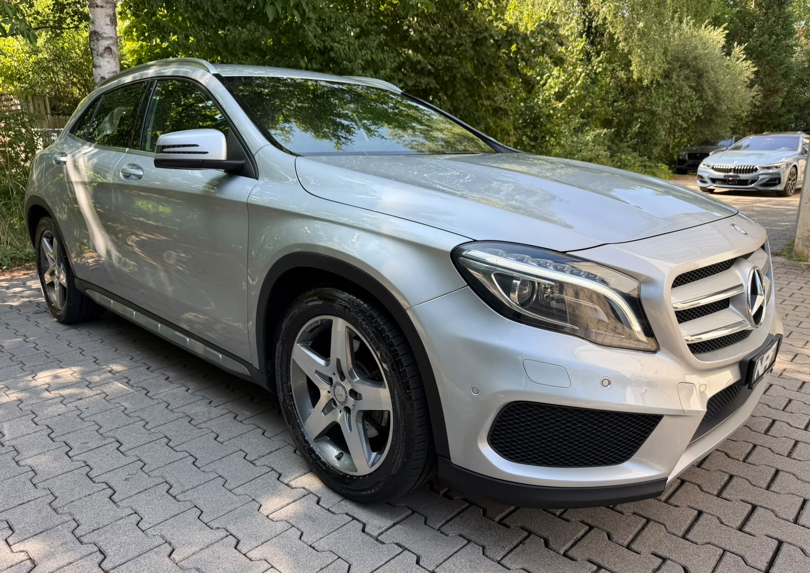 MERCEDES-BENZ GLA 250 AMG Line 4Matic 7G-DCT-image-6