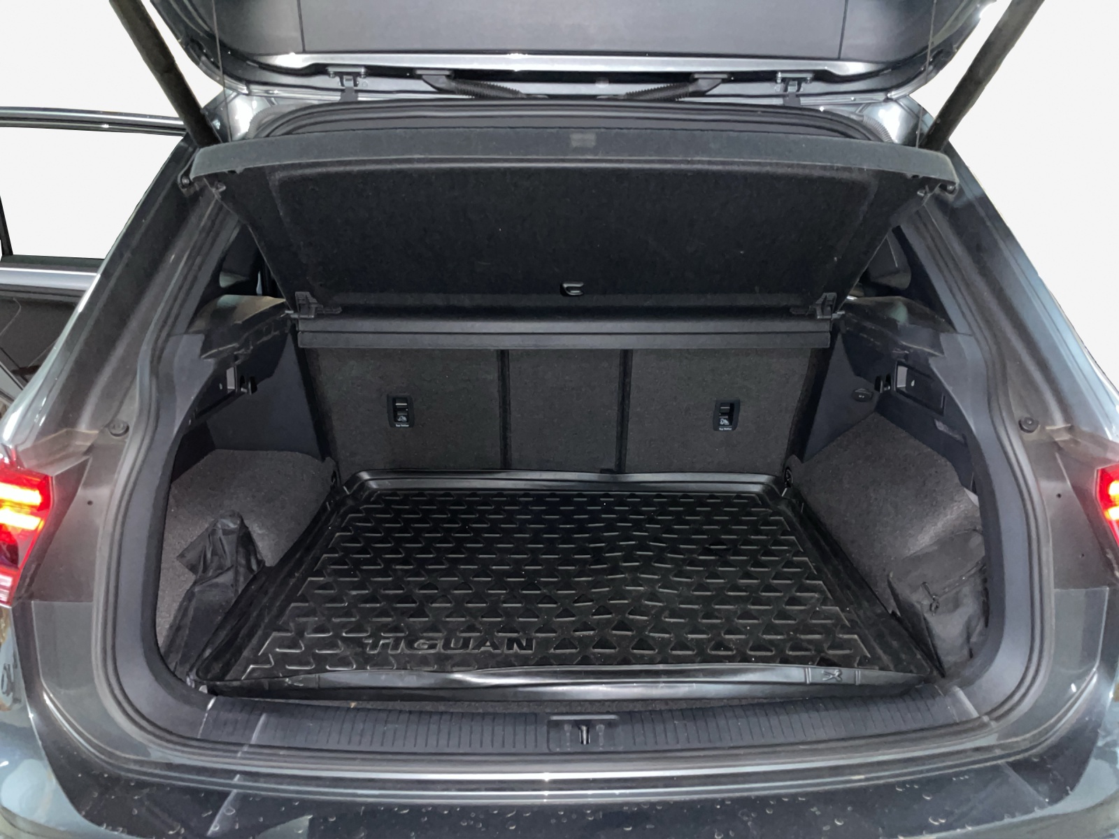 VW Tiguan 2.0TSI Highline 4Motion DSG-image-12