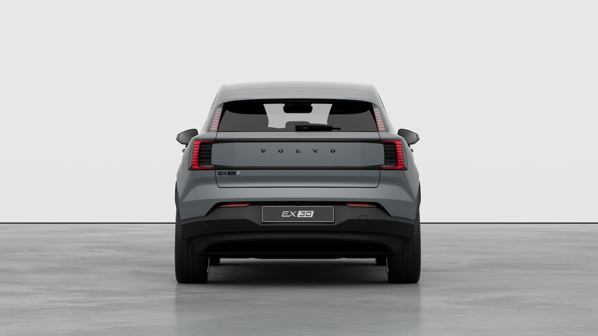 VOLVO EX30 E60 Plus Swiss Black Edition-image-5