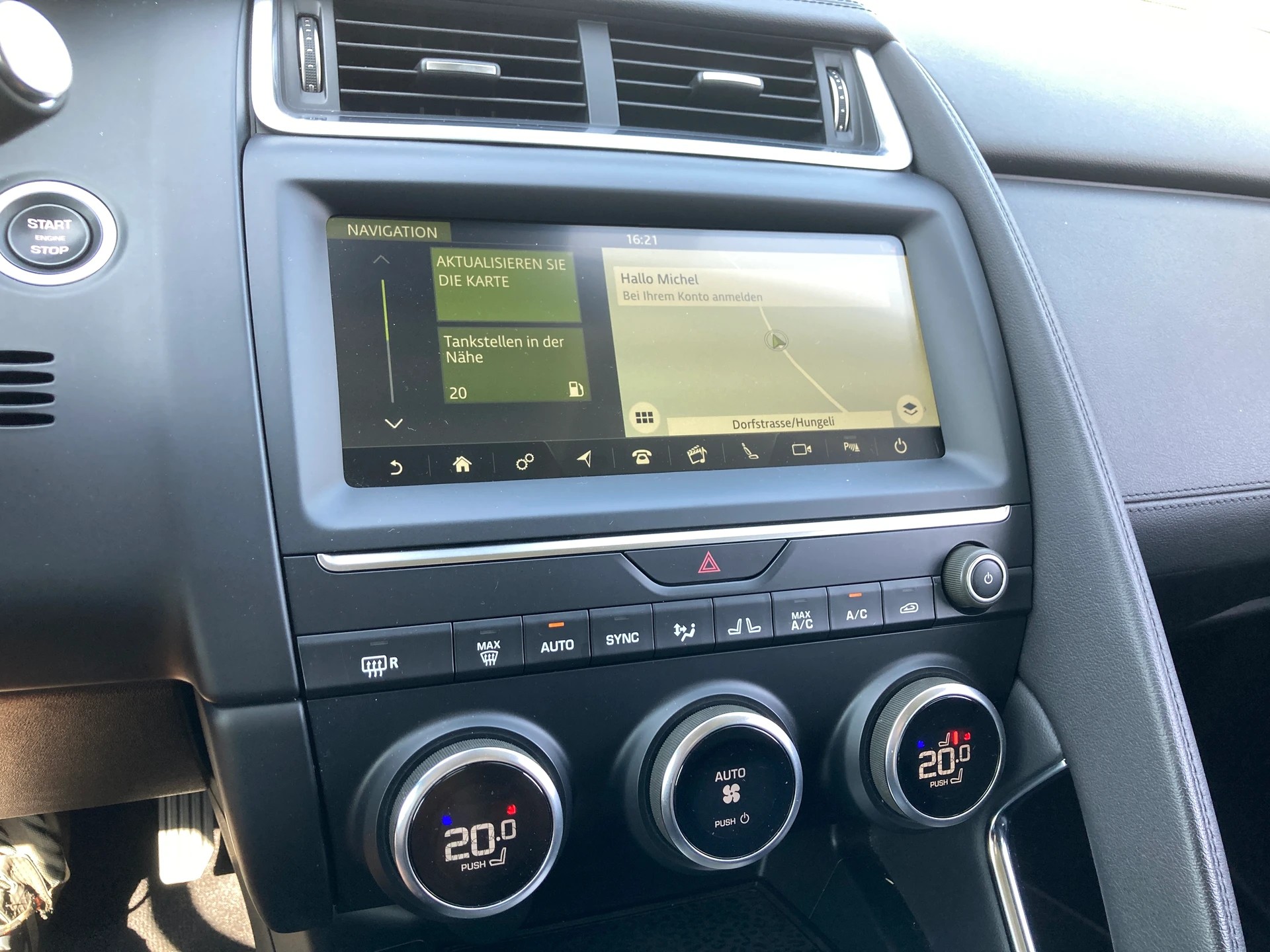 JAGUAR E-Pace 2.0d D150 AWD Automatik-image-8