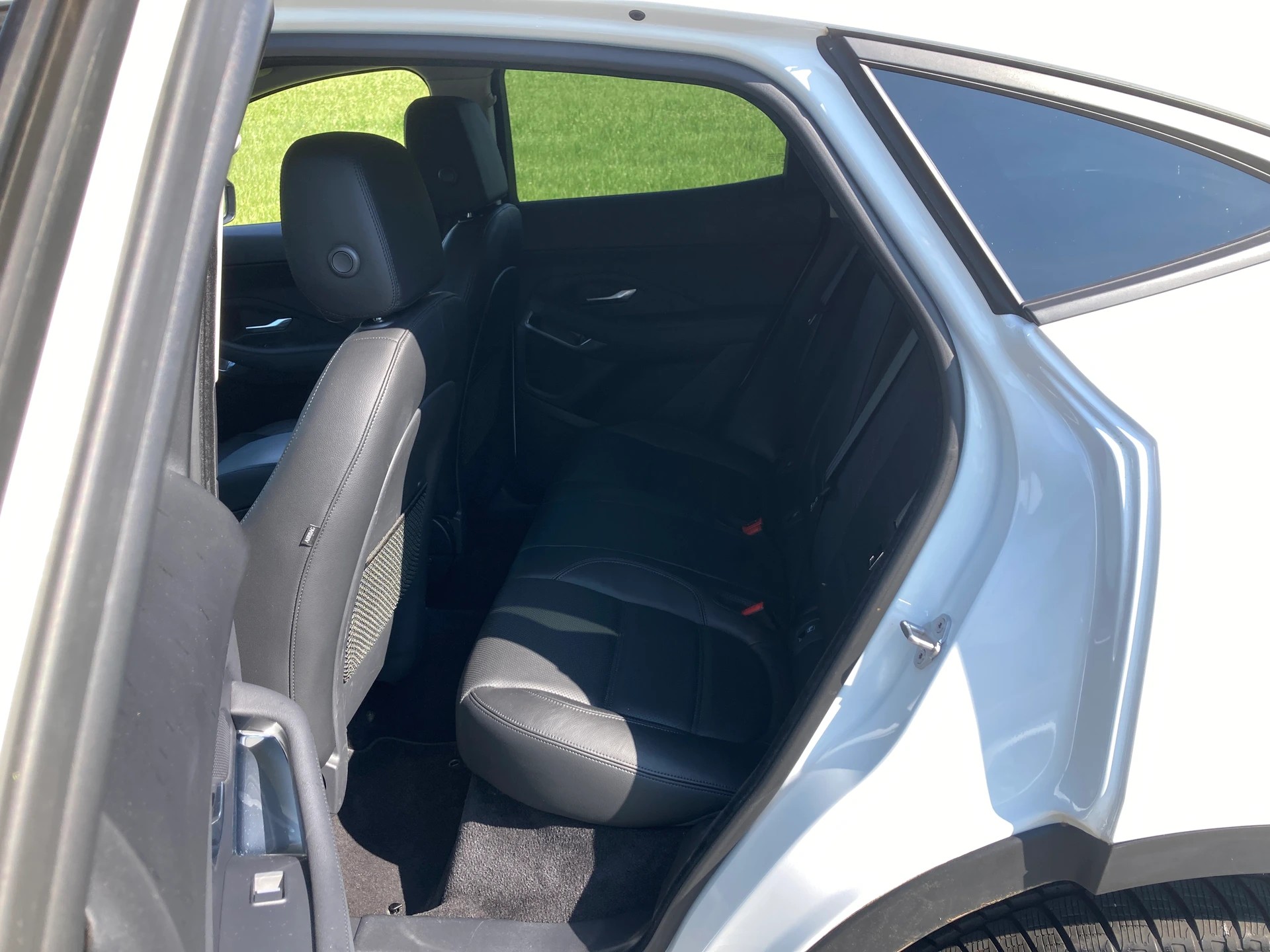 JAGUAR E-Pace 2.0d D150 AWD Automatik-image-5