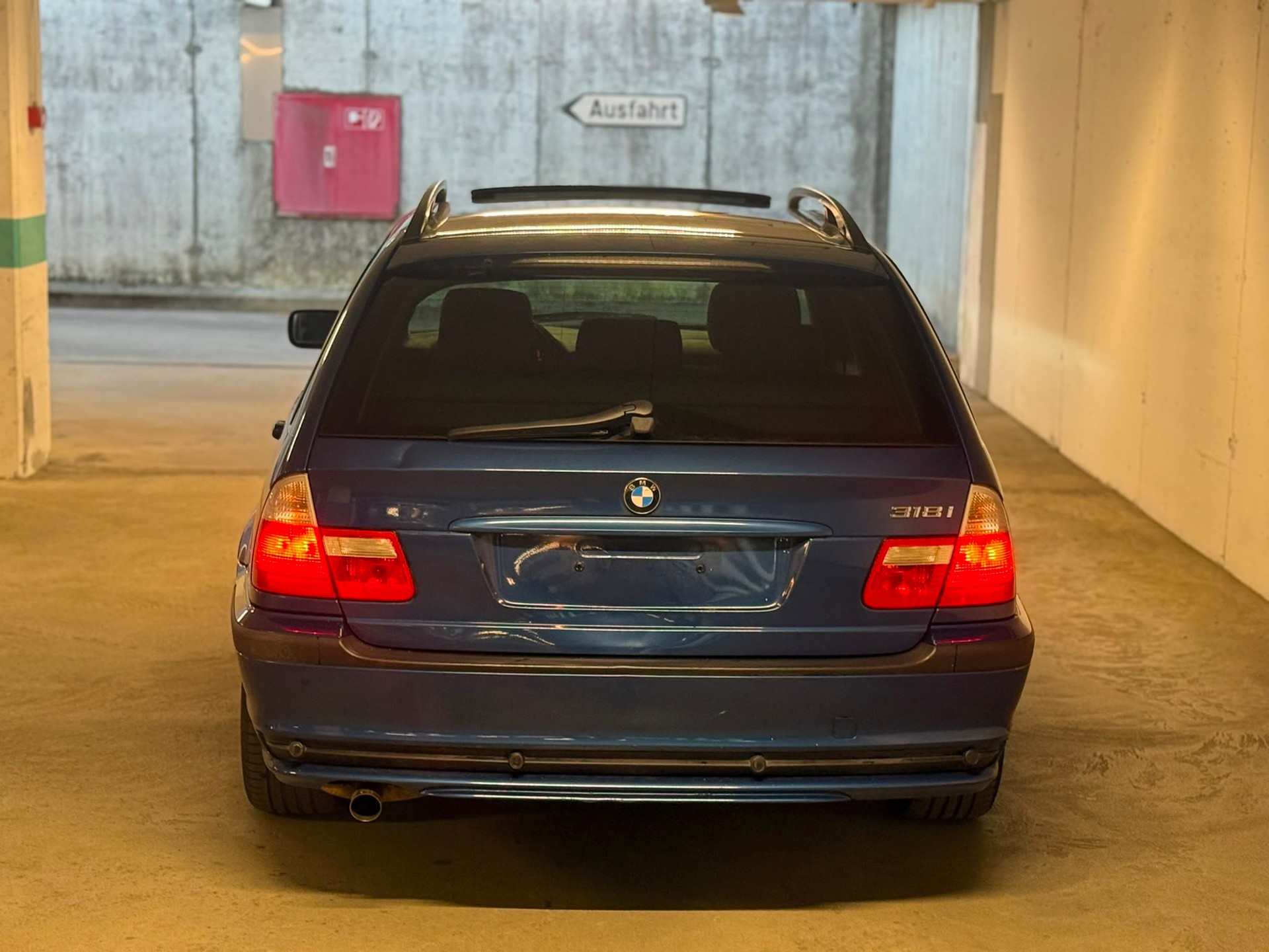 BMW 318i Touring // MFK NEU-image-2