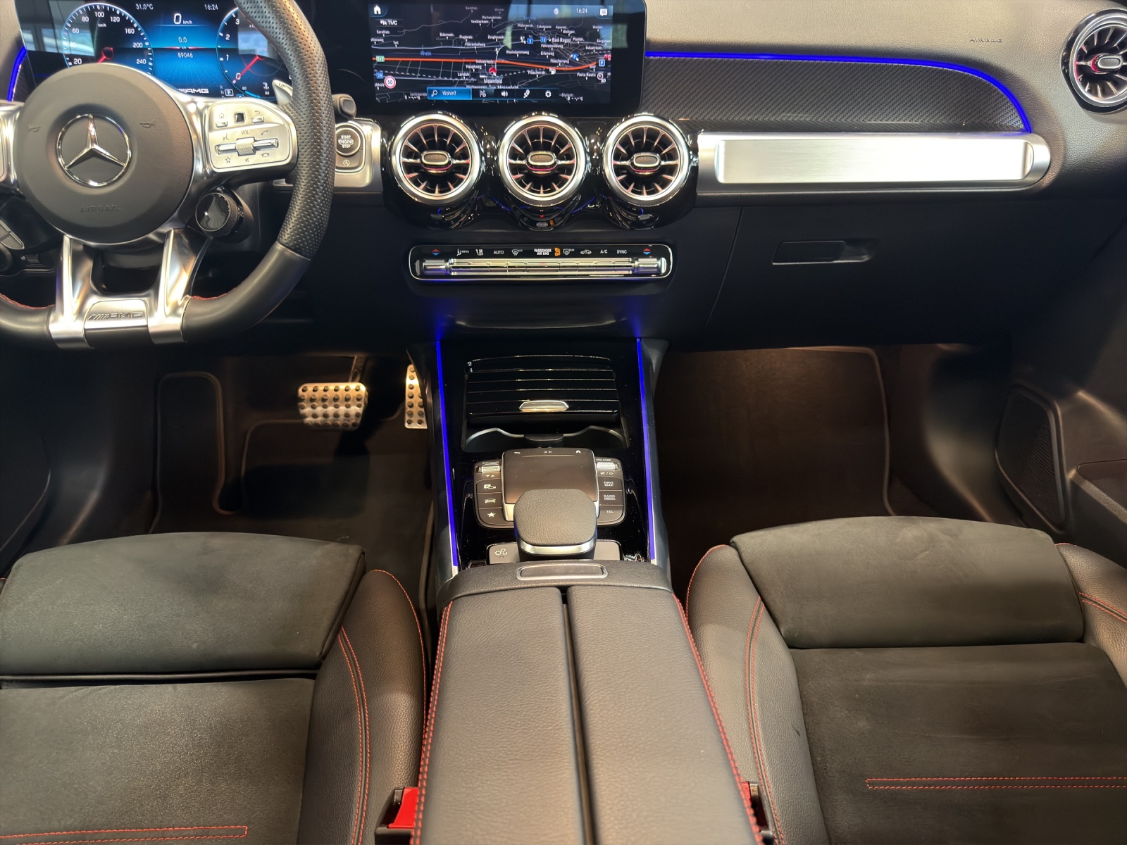 MERCEDES-BENZ GLB 35 AMG 4 MATIC-image-10