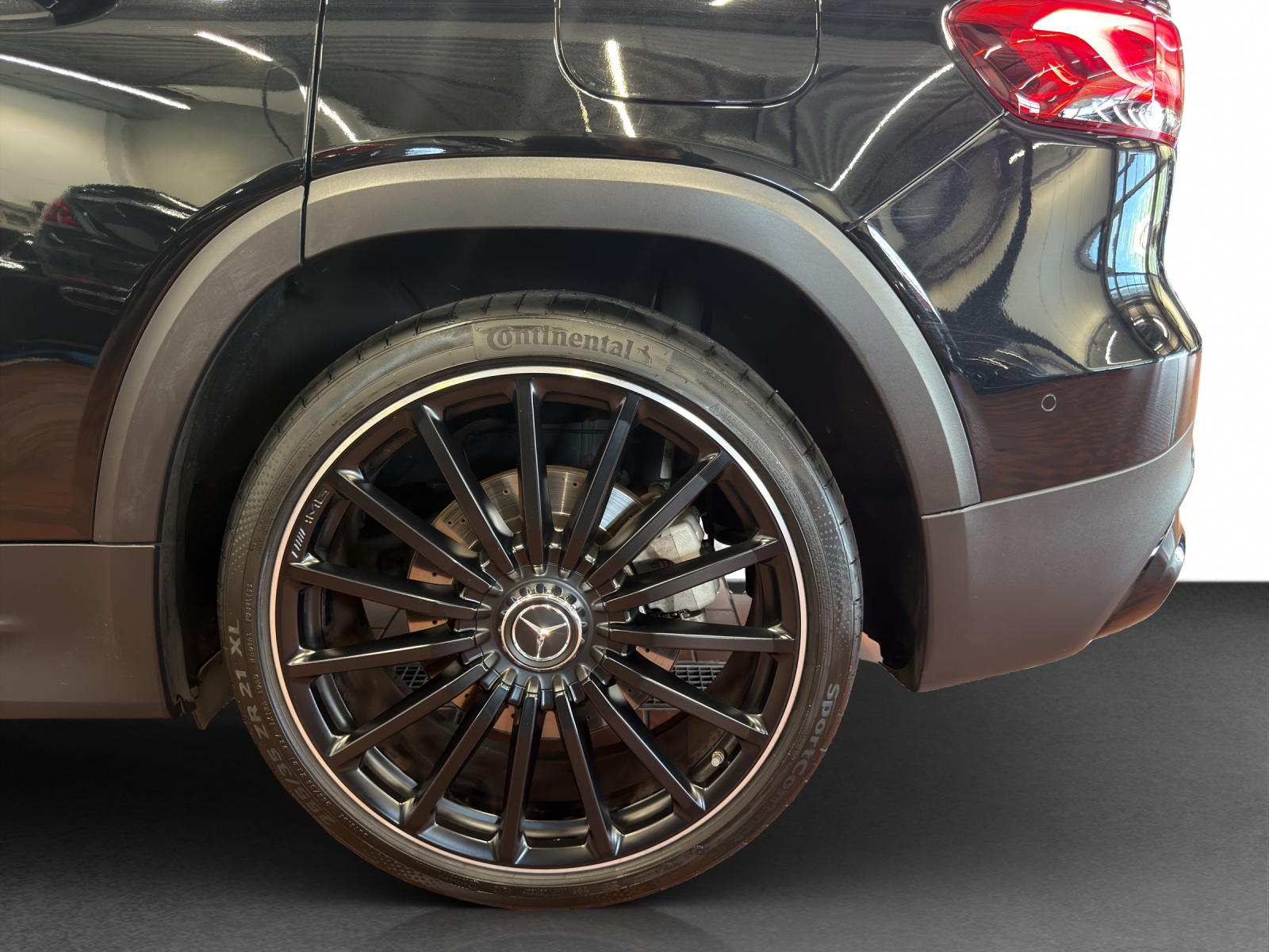 MERCEDES-BENZ GLB 35 AMG 4 MATIC-image-21