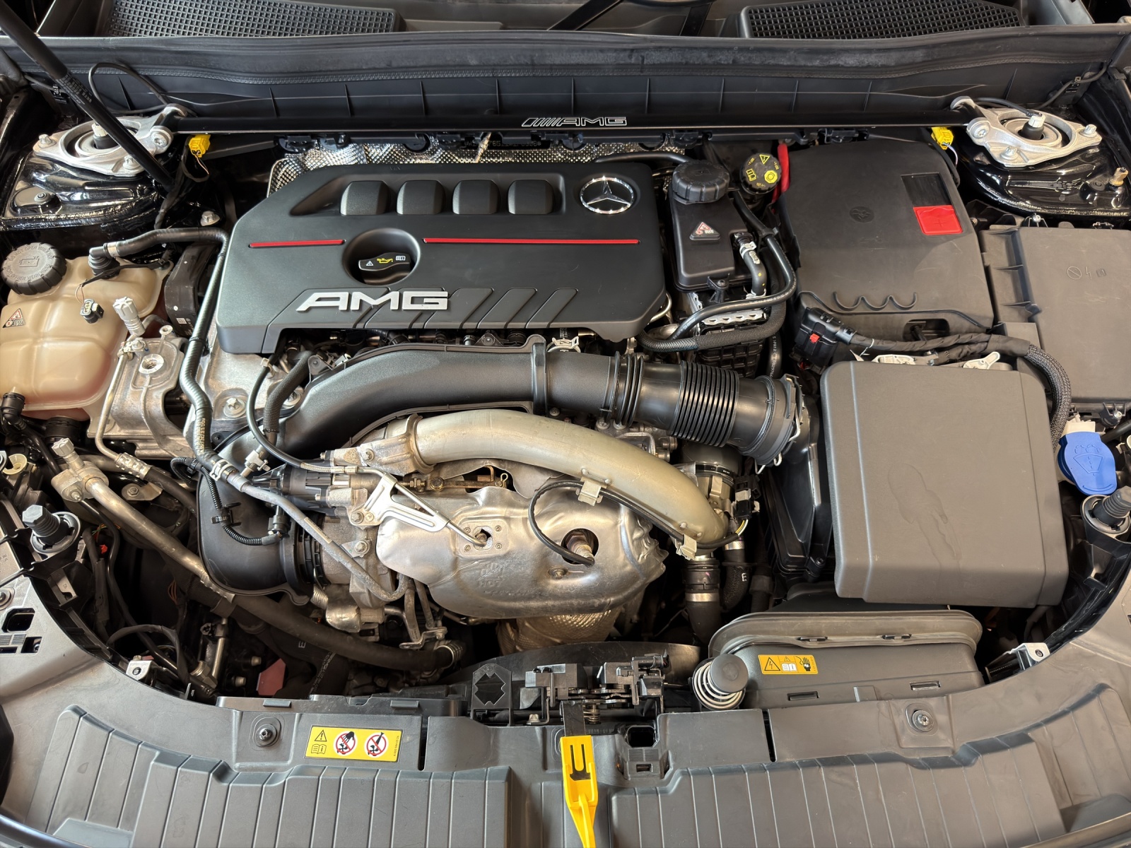 MERCEDES-BENZ GLB 35 AMG 4 MATIC-image-17