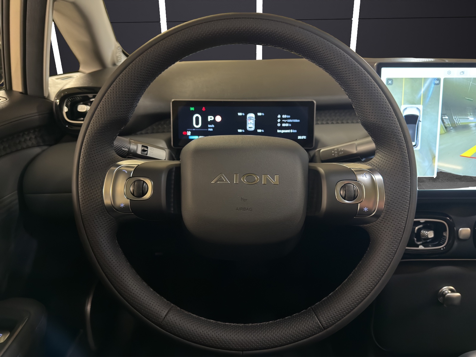 GAC AION UT-image-12
