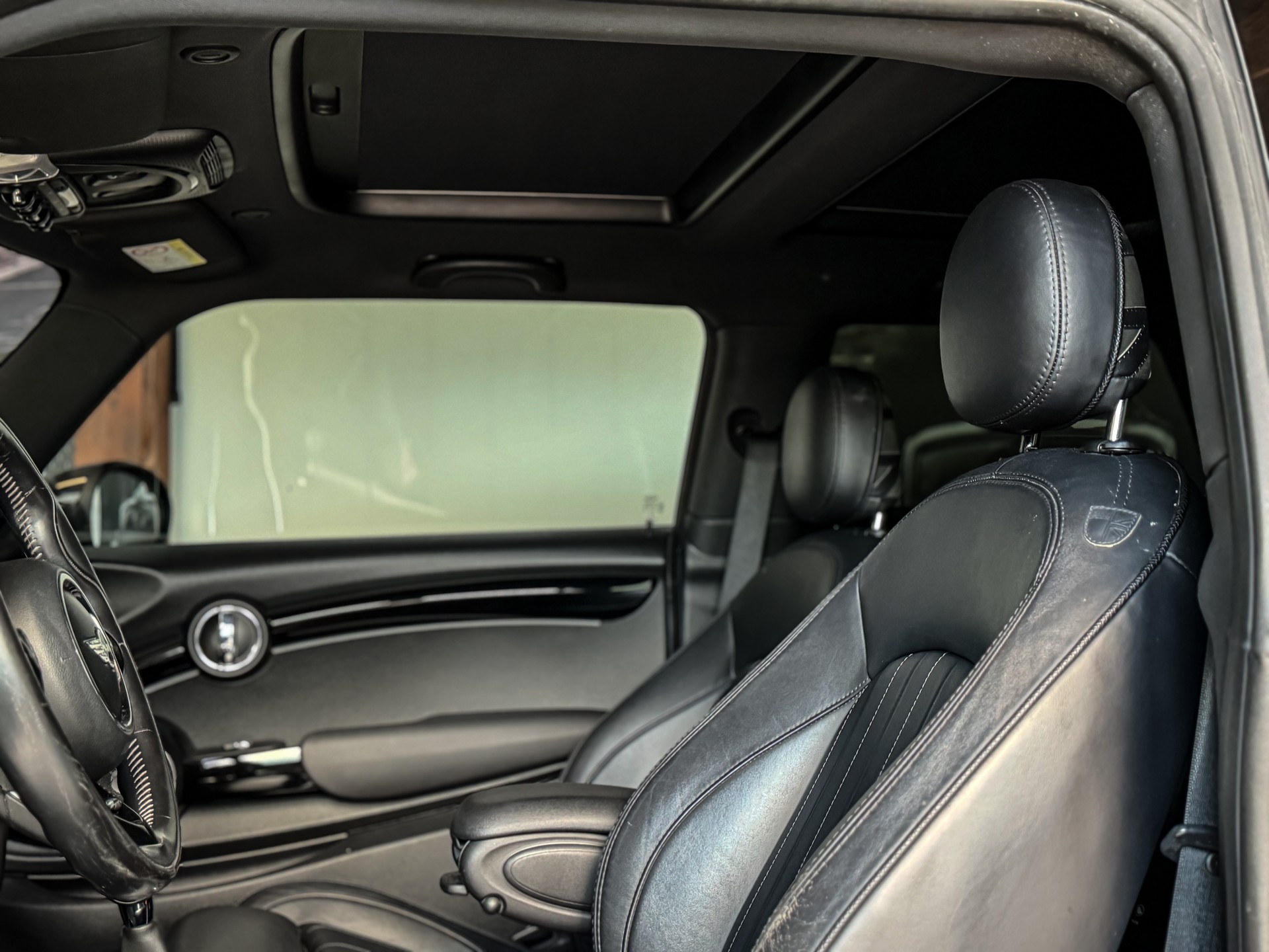 MINI Cooper S-image-9