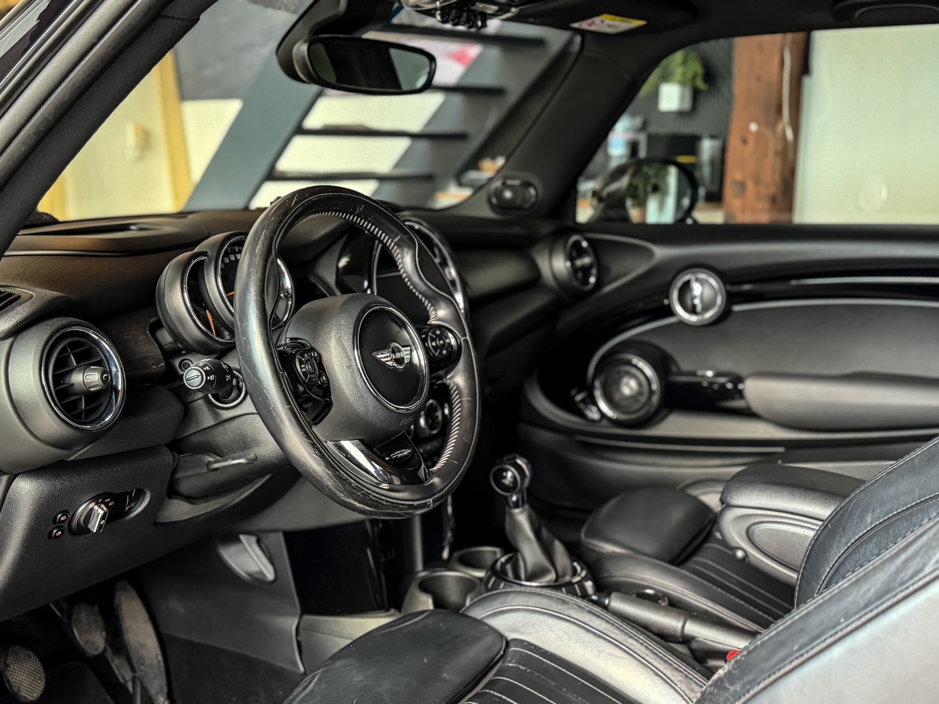 MINI Cooper S-image-8