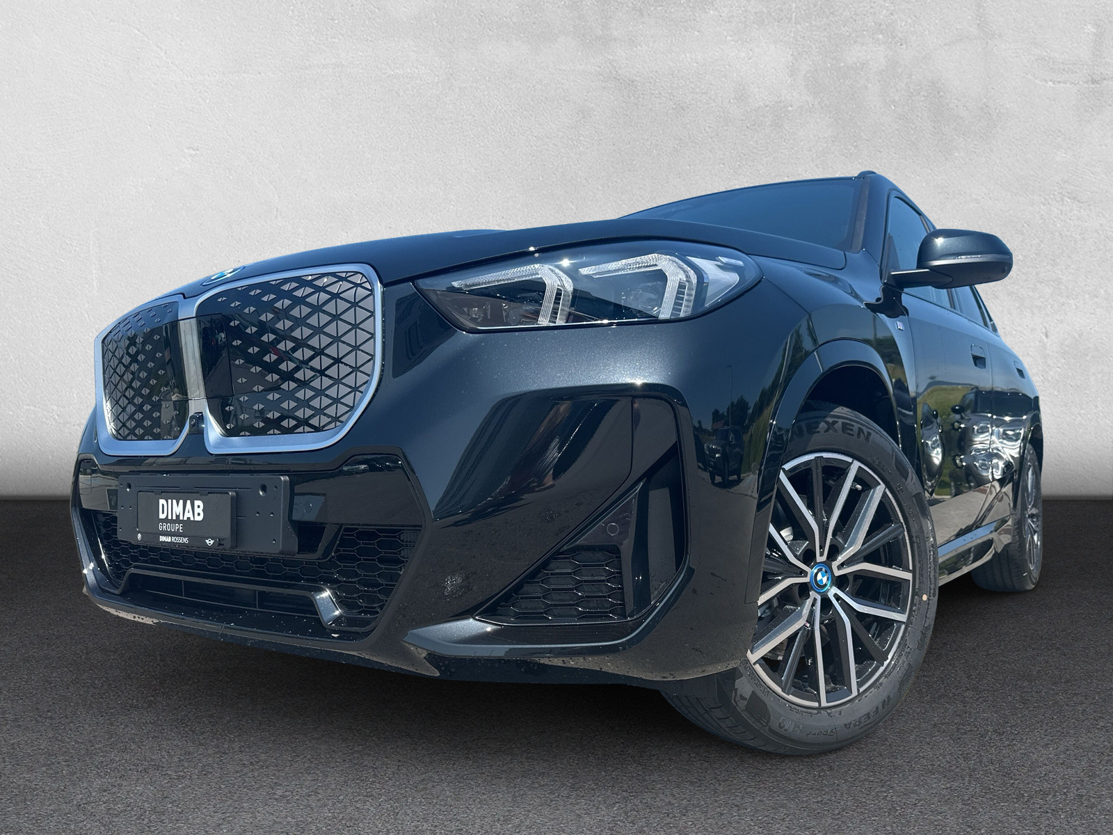 BMW iX1 xDrive 30 M Sport-image-7