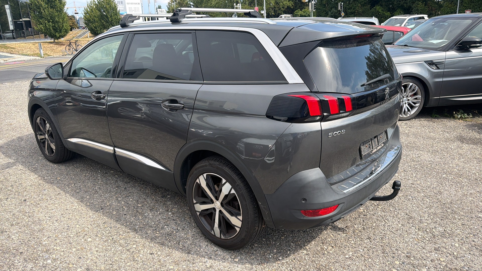 PEUGEOT 5008 1.2 Pure Tech Allure EAT-image-2