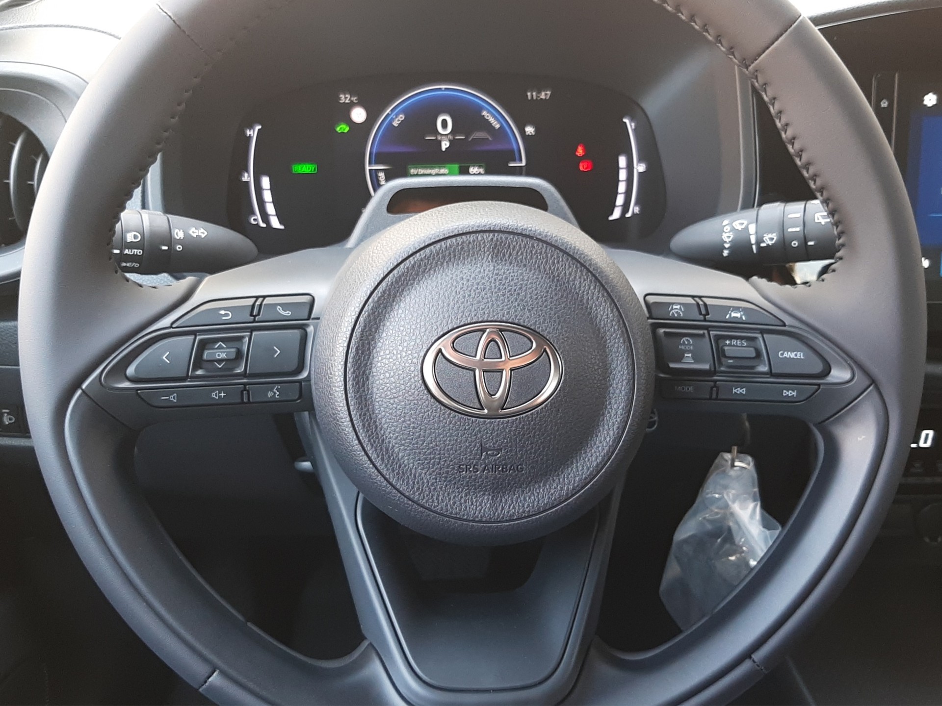 TOYOTA Aygo X 1.5 VVT-i HSD Comfort-image-10