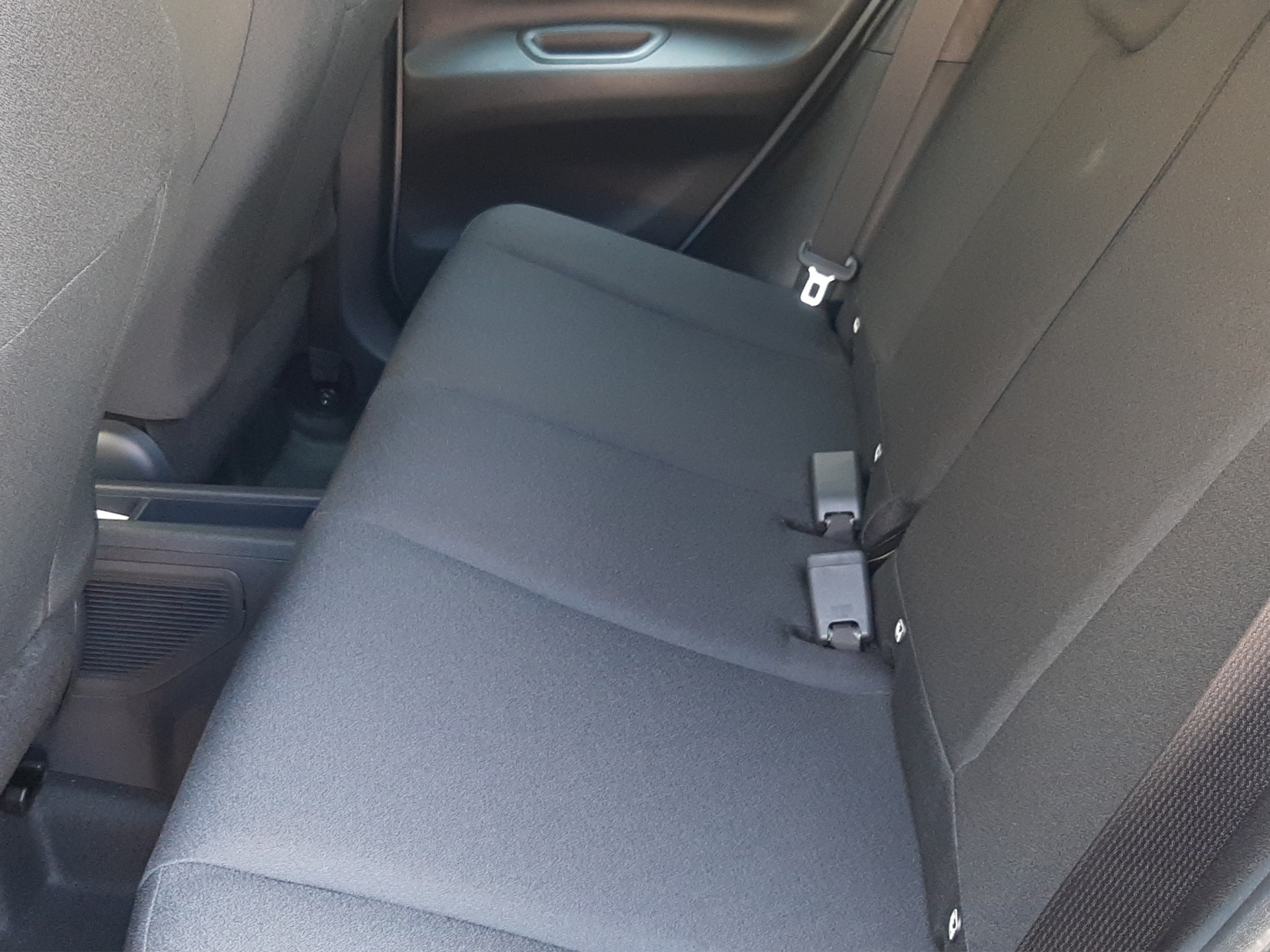 TOYOTA Aygo X 1.5 VVT-i HSD Comfort-image-12