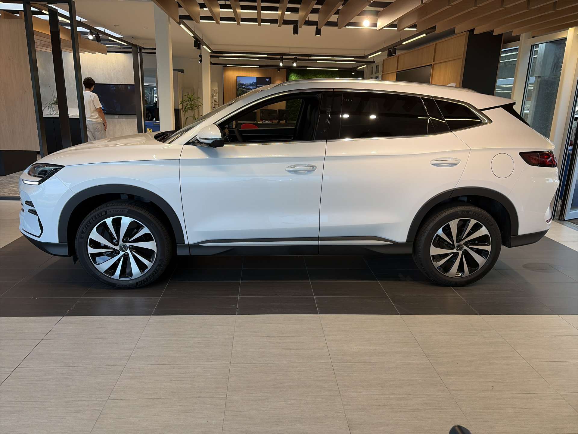 BYD Seal U DM-i PHEV Design AWD 324PS Automat-image-11