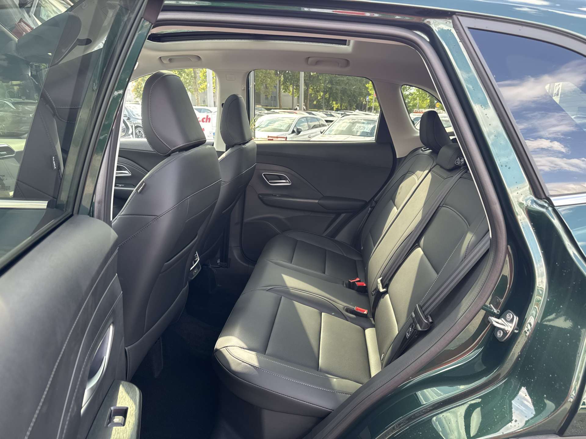 MG ZS 1.5 HEV Luxury Automat-image-6