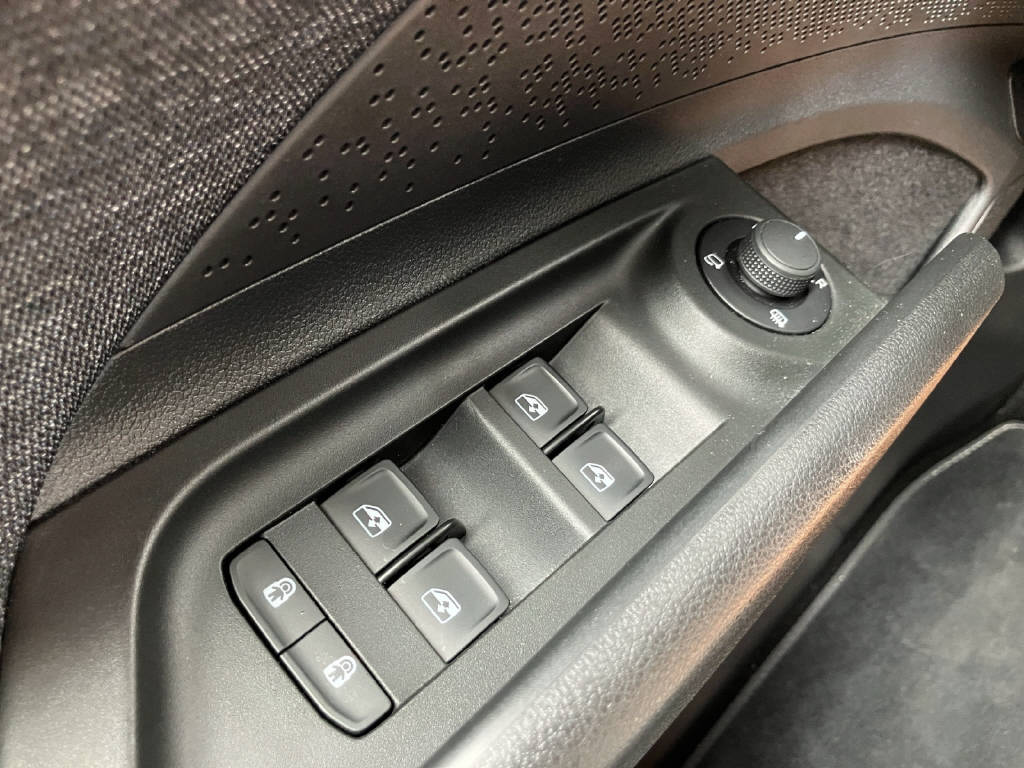 SKODA Elroq 85-image-17