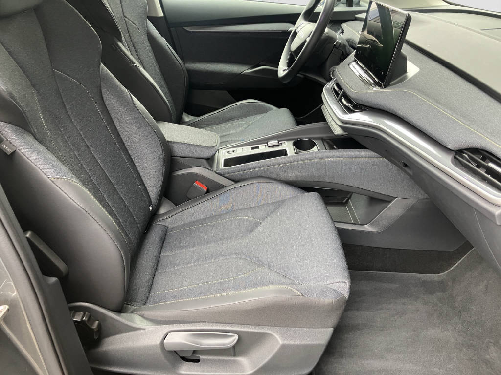 SKODA Elroq 85-image-13