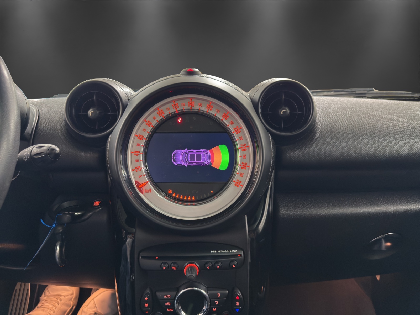 MINI Countryman Cooper S ALL4 Snowhill-image-11
