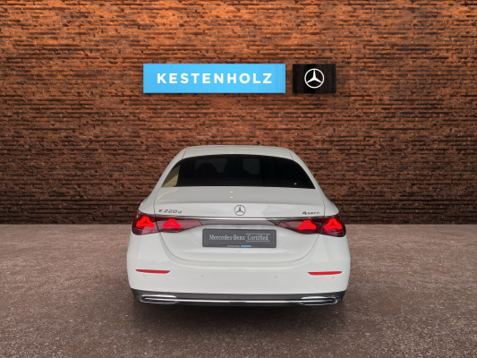 MERCEDES-BENZ E 220 d 4Matic-image-5