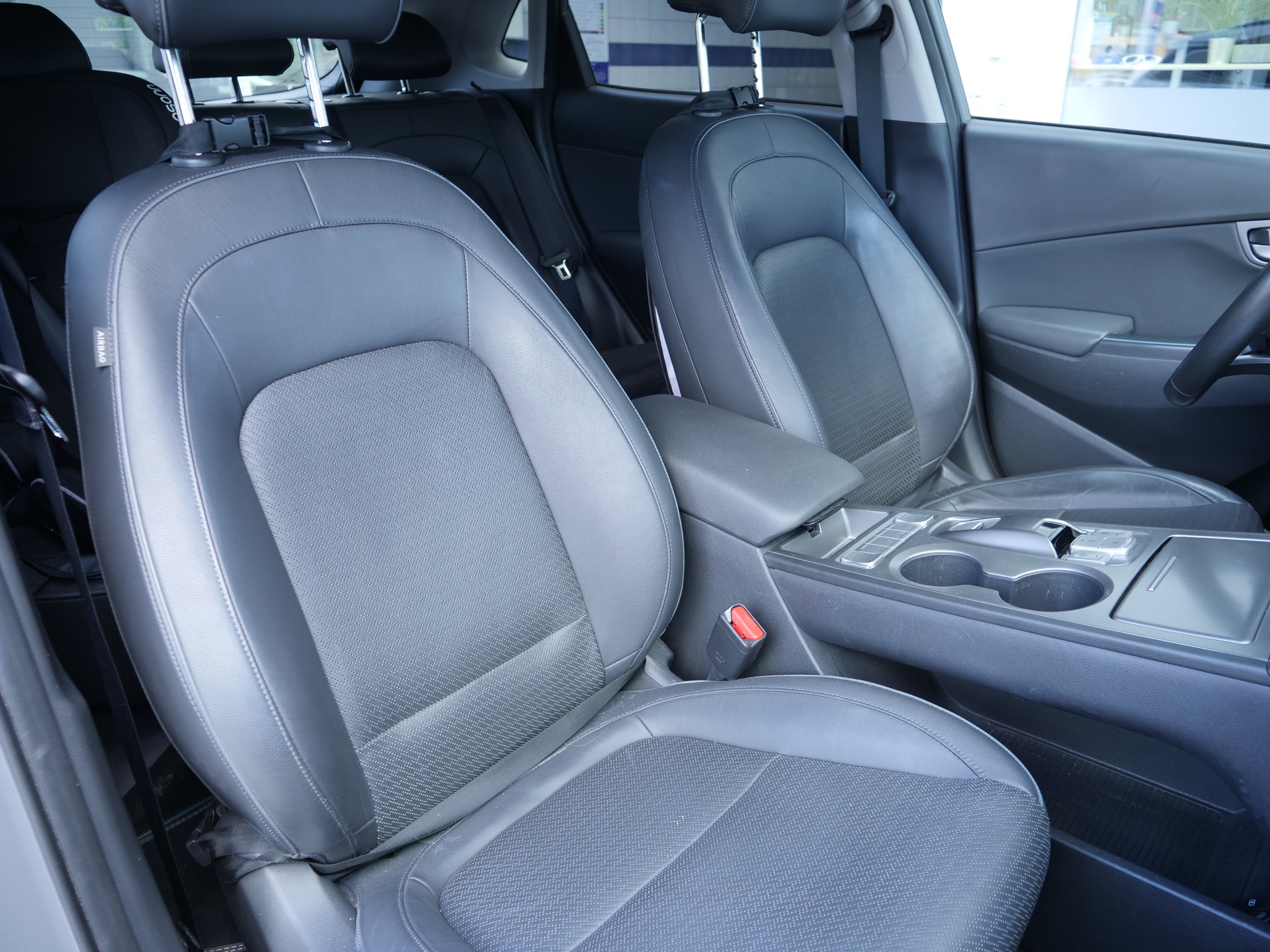 HYUNDAI Kona EV Vertex-image-9