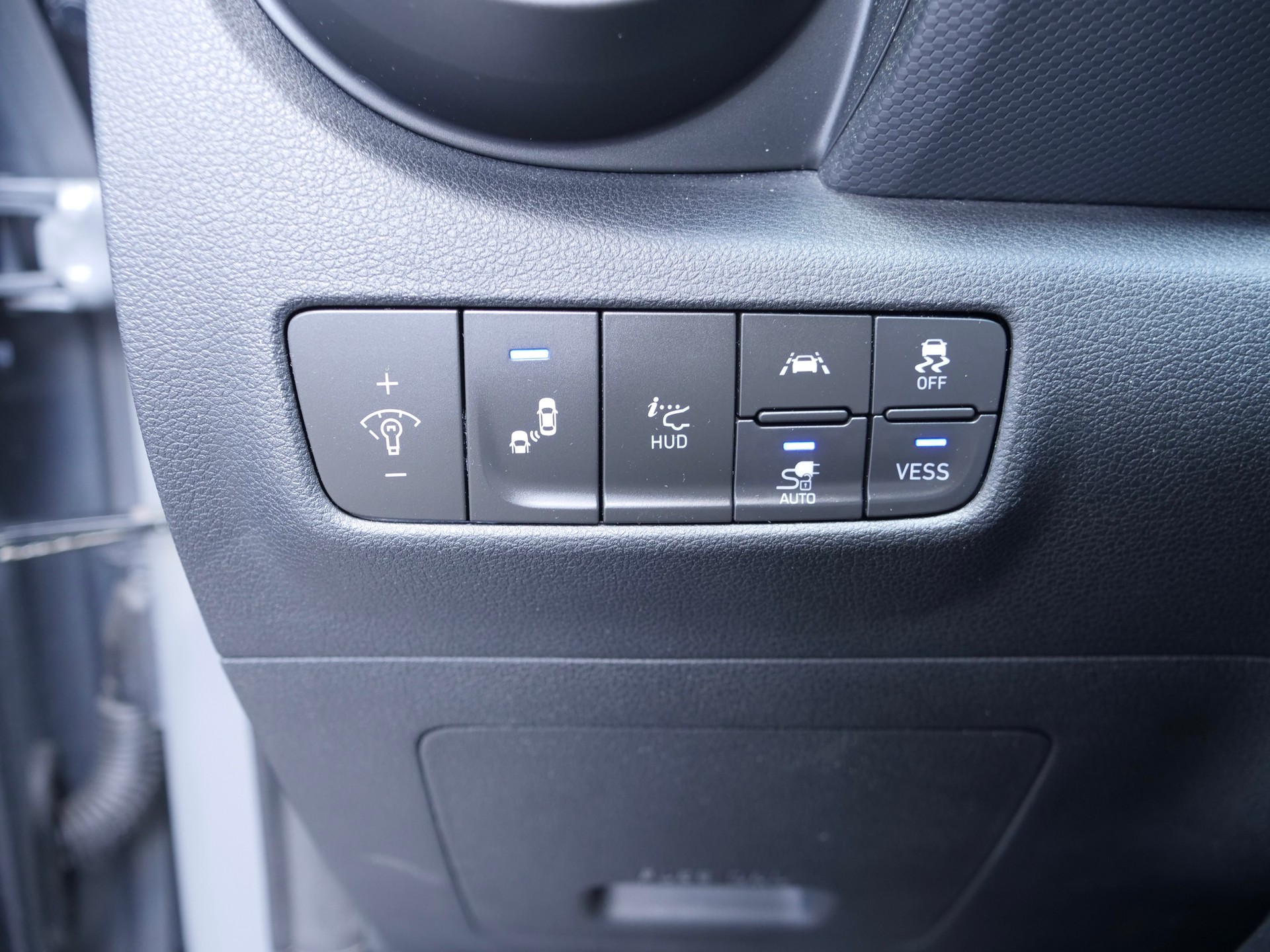 HYUNDAI Kona EV Vertex-image-16