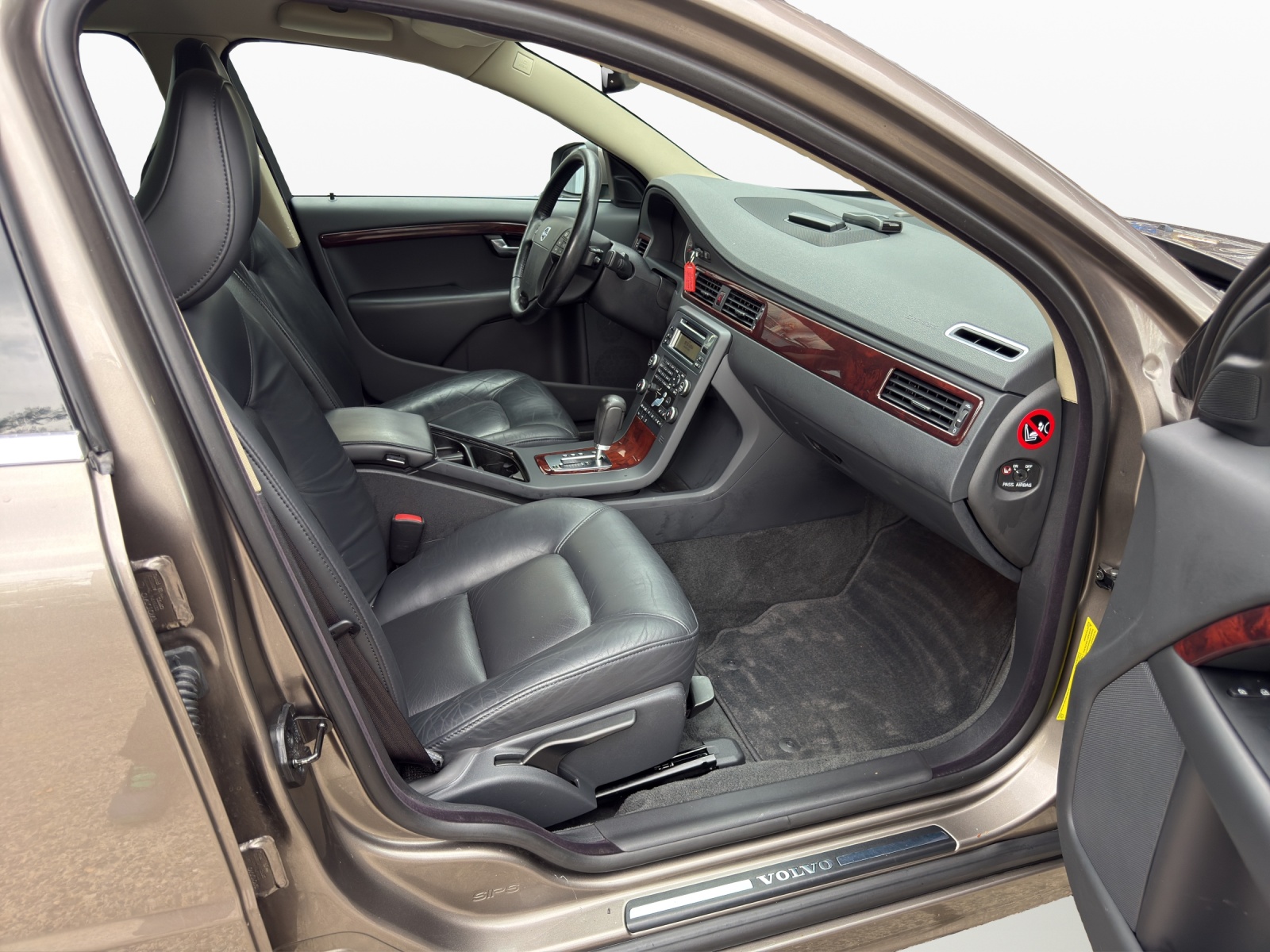 VOLVO S80 3.2 AWD Summum Geartronic-image-14