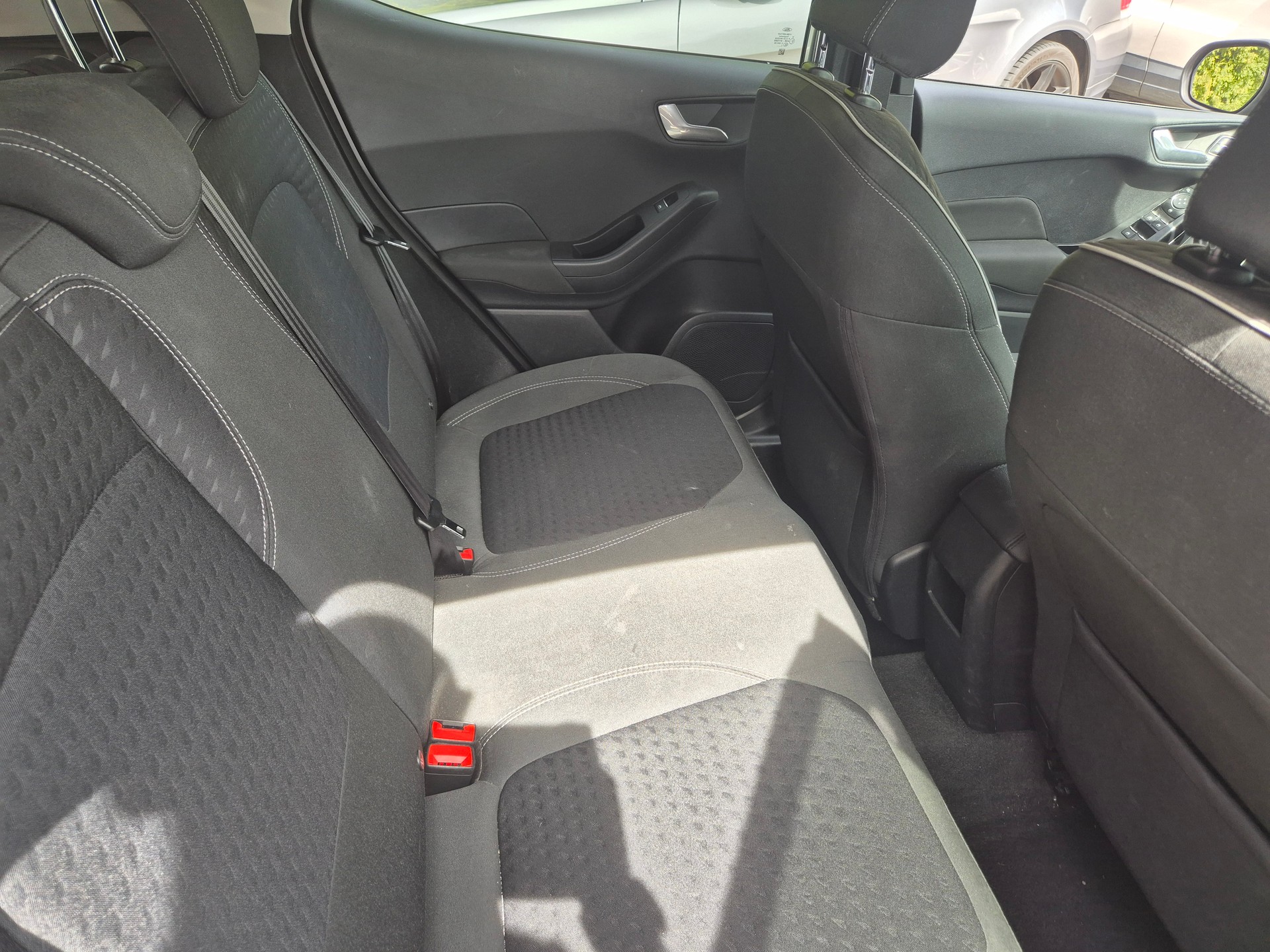 FORD Fiesta 1.5TDCI Cosmo-image-7
