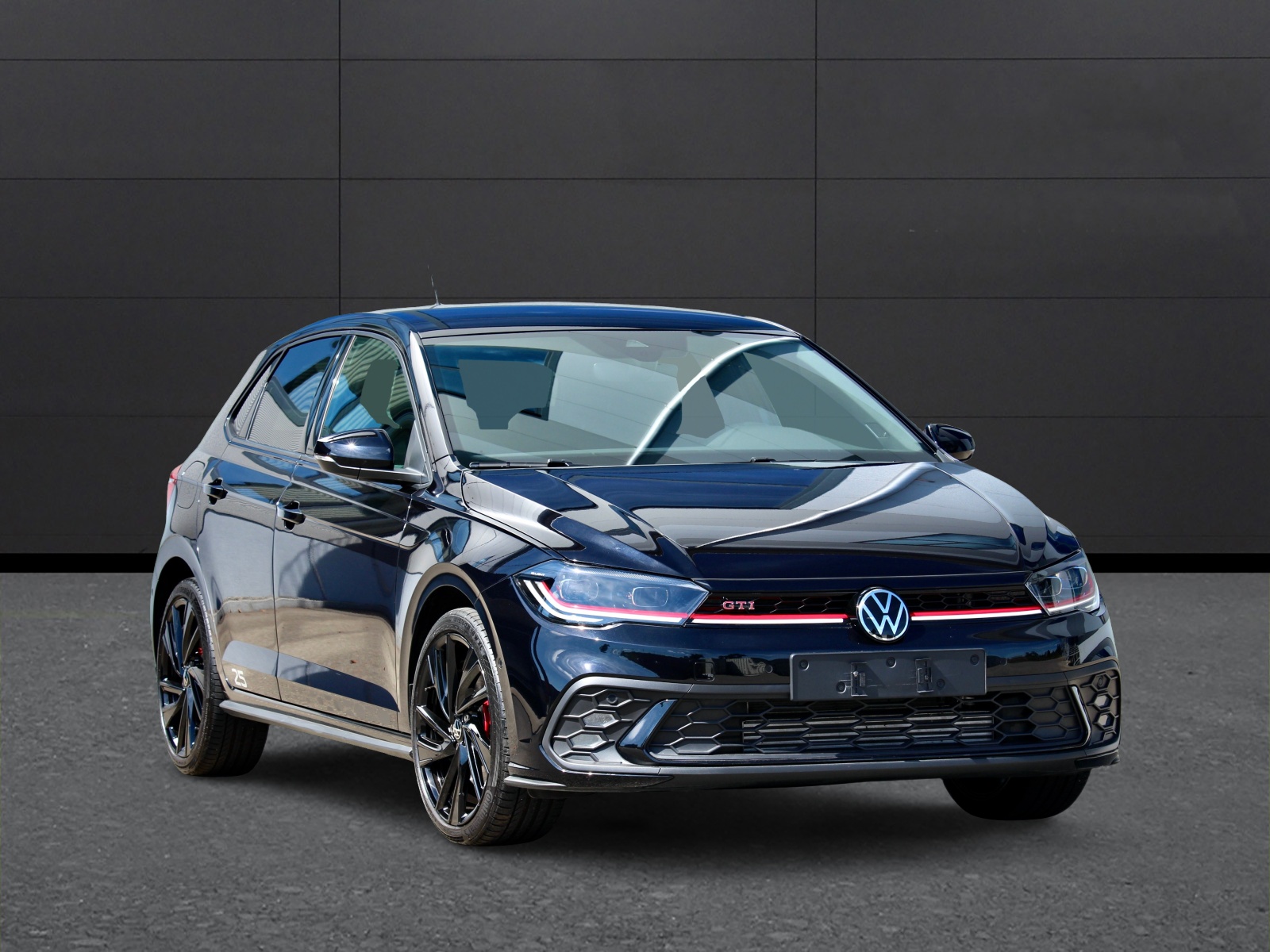 VW Polo 2.0 TSI GTI Edition 25 Years DSG "ONE of 2500" ° CH-Fahrzeug mit laufender Werks-Garantie bis 04.2028-image-6