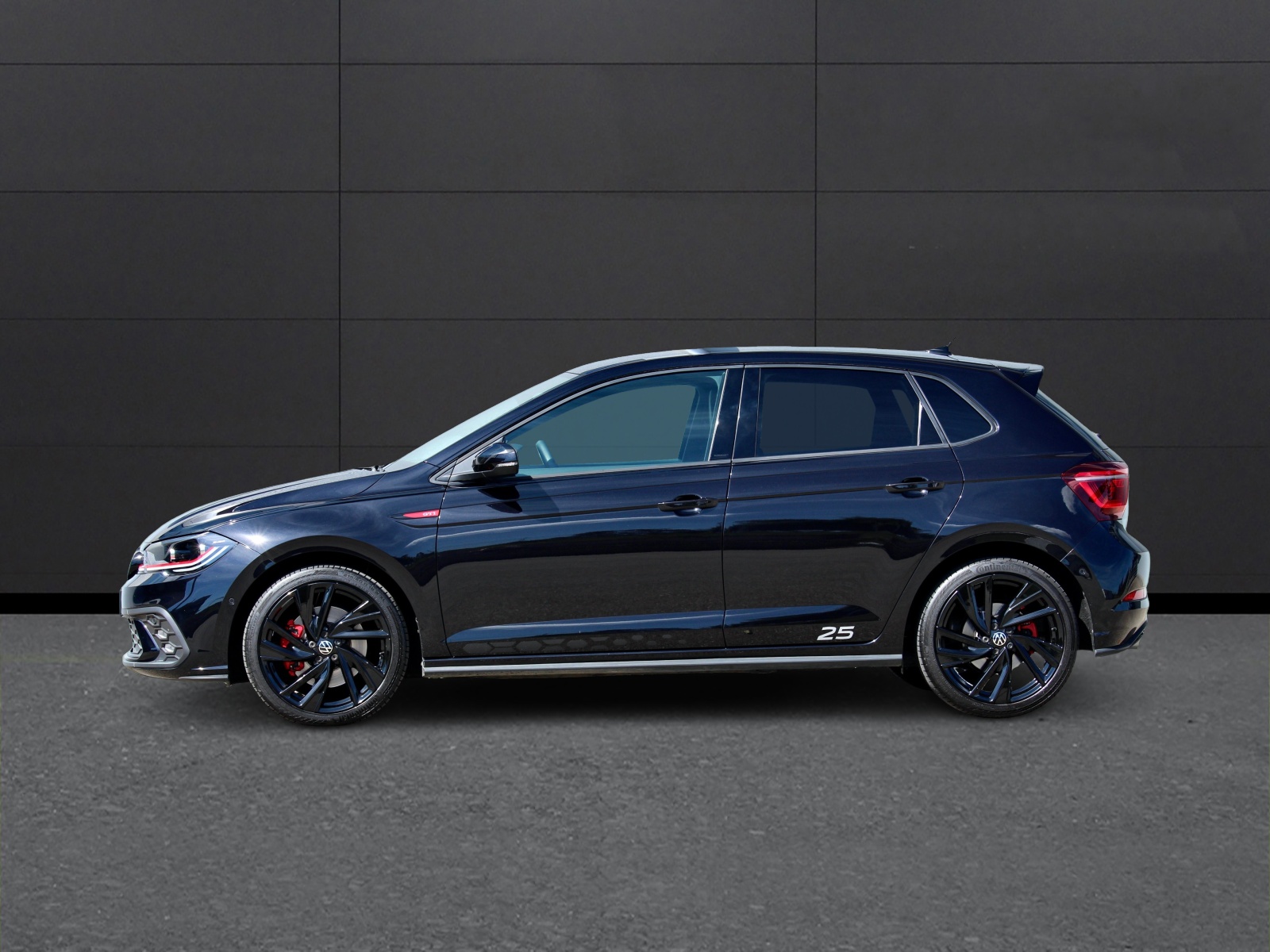 VW Polo 2.0 TSI GTI Edition 25 Years DSG "ONE of 2500" ° CH-Fahrzeug mit laufender Werks-Garantie bis 04.2028-image-4