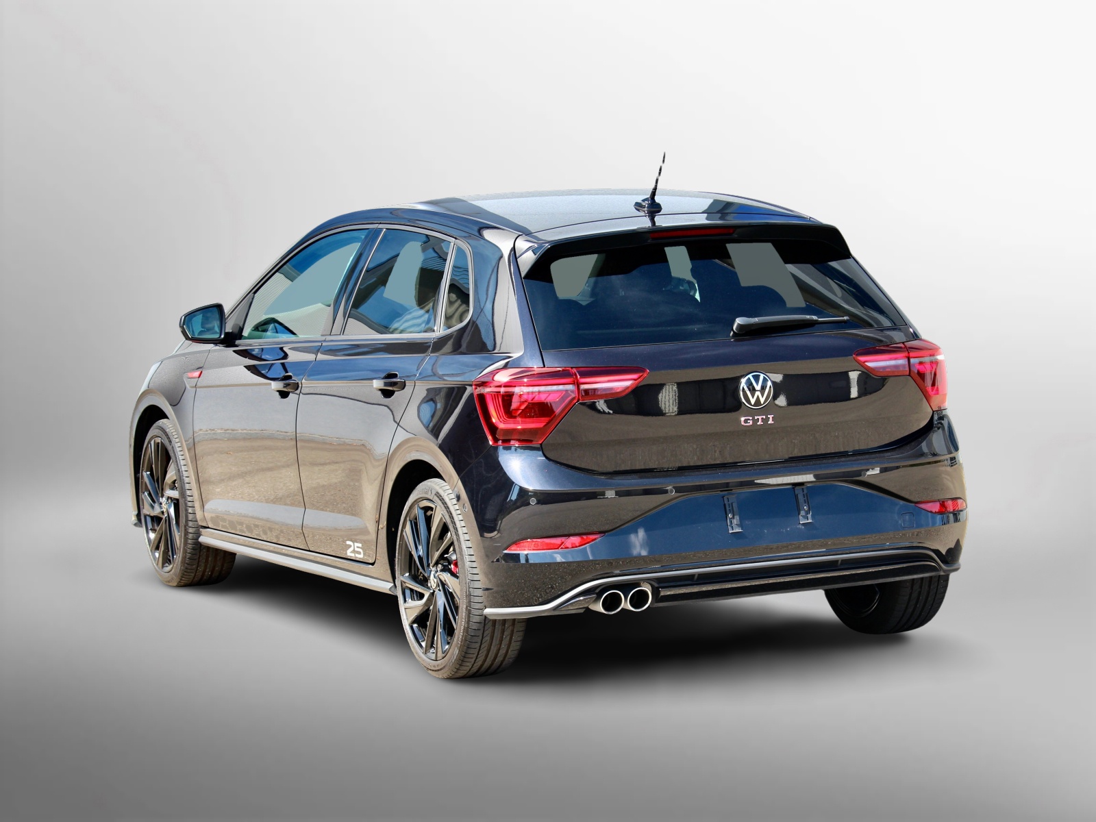 VW Polo 2.0 TSI GTI Edition 25 Years DSG "ONE of 2500" ° CH-Fahrzeug mit laufender Werks-Garantie bis 04.2028-image-9