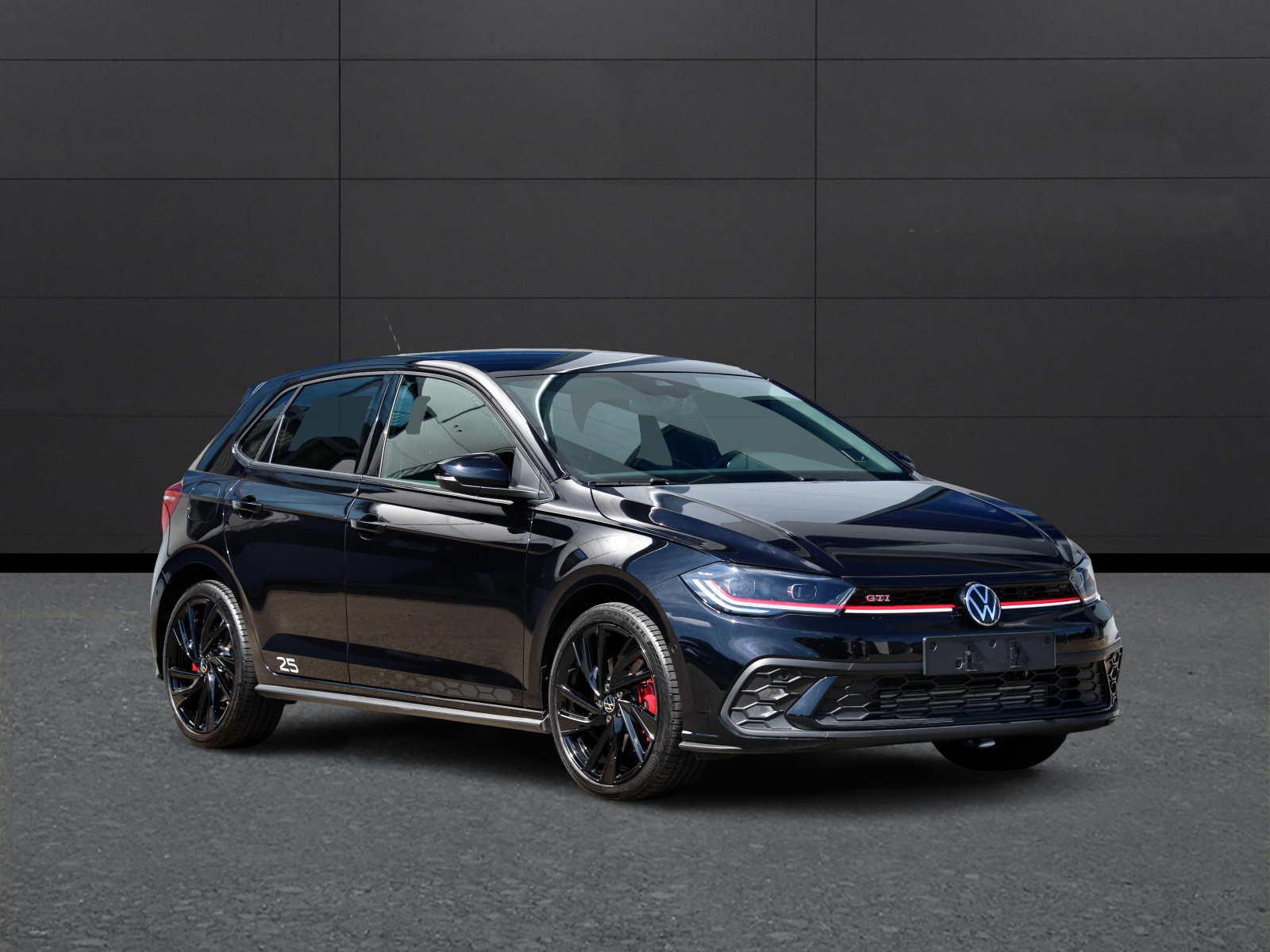 VW Polo 2.0 TSI GTI Edition 25 Years DSG "ONE of 2500" ° CH-Fahrzeug mit laufender Werks-Garantie bis 04.2028-image-7