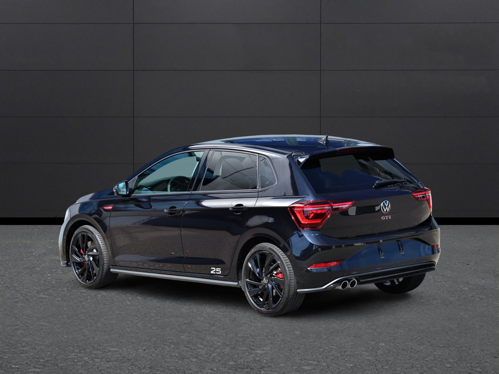 VW Polo 2.0 TSI GTI Edition 25 Years DSG "ONE of 2500" ° CH-Fahrzeug mit laufender Werks-Garantie bis 04.2028-image-8