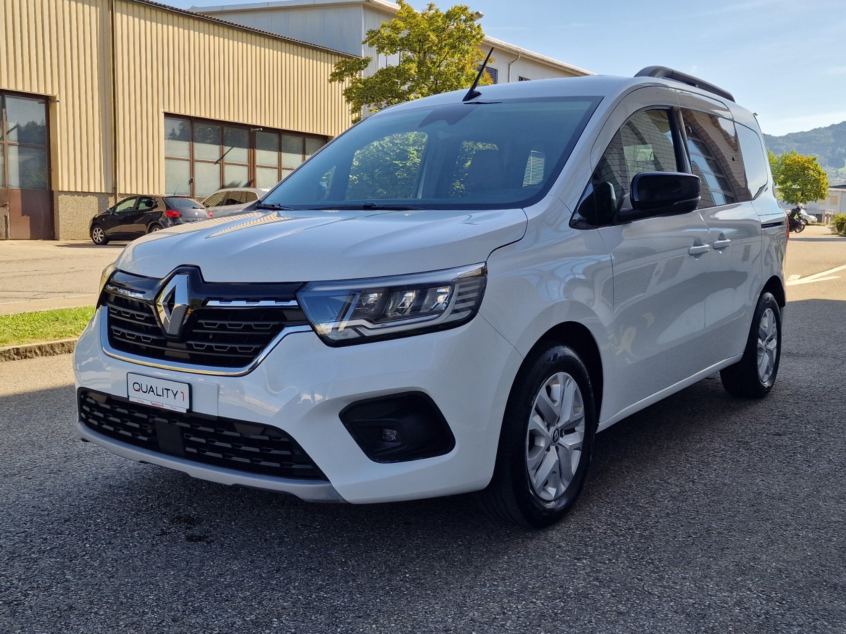 RENAULT Kangoo 1.3 TCe 100 PF Equilibre-image-1
