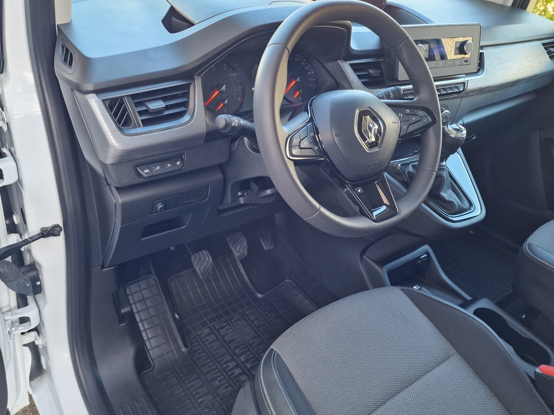 RENAULT Kangoo 1.3 TCe 100 PF Equilibre-image-8