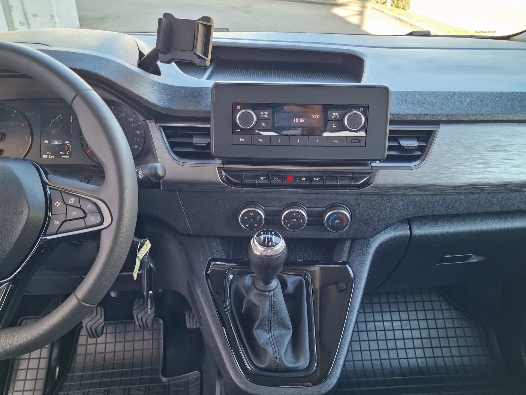 RENAULT Kangoo 1.3 TCe 100 PF Equilibre-image-11