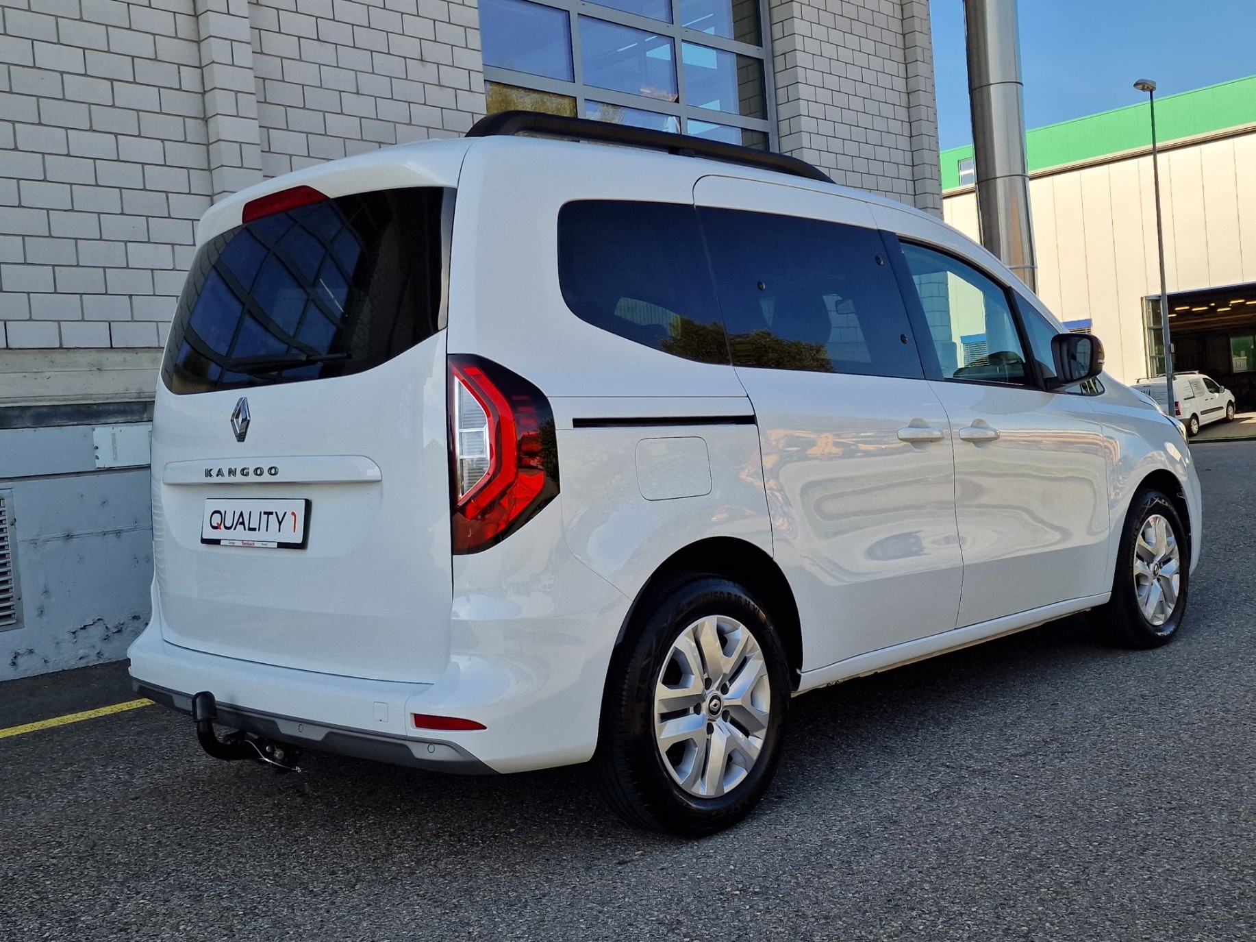 RENAULT Kangoo 1.3 TCe 100 PF Equilibre-image-4