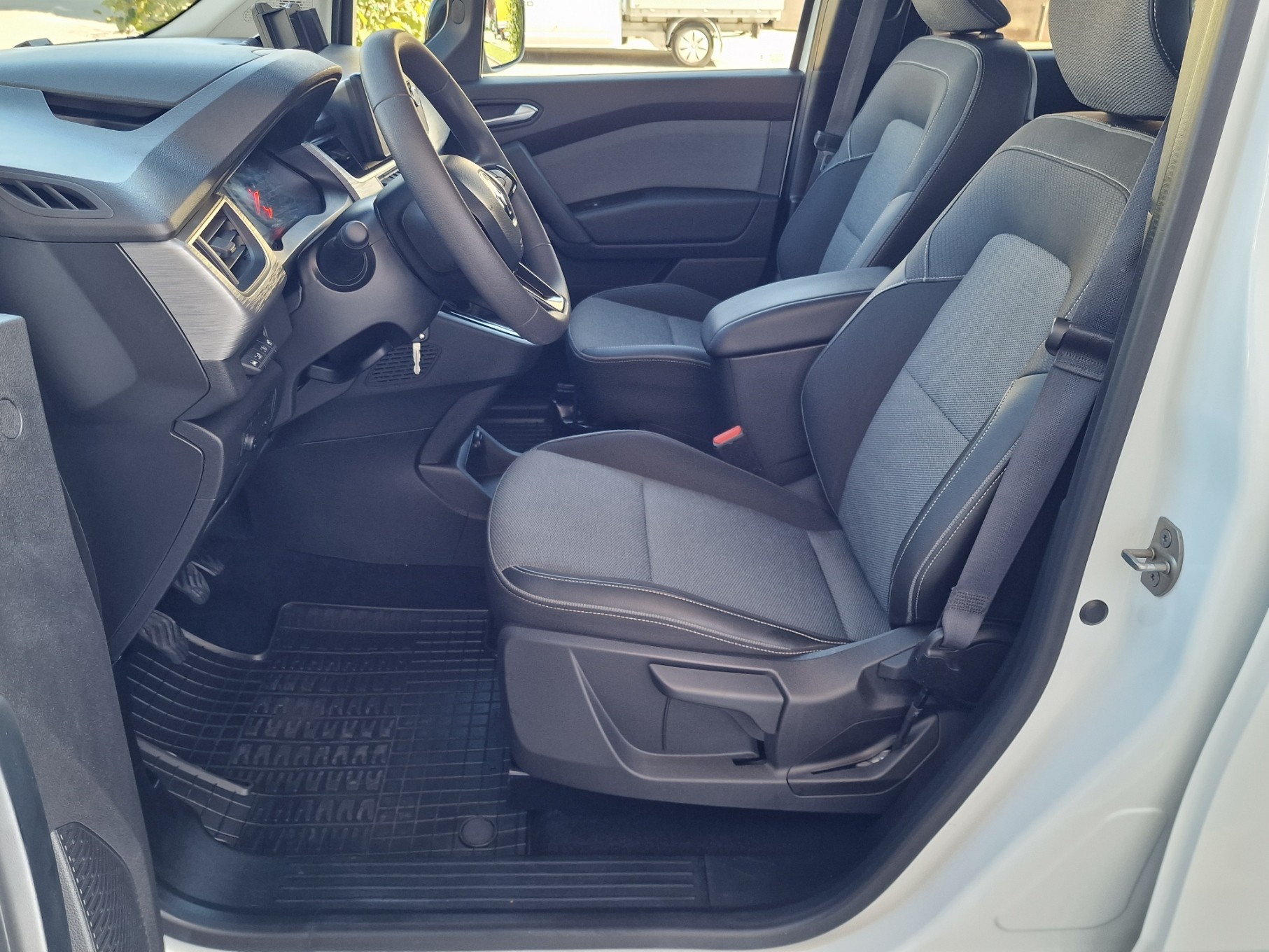 RENAULT Kangoo 1.3 TCe 100 PF Equilibre-image-7