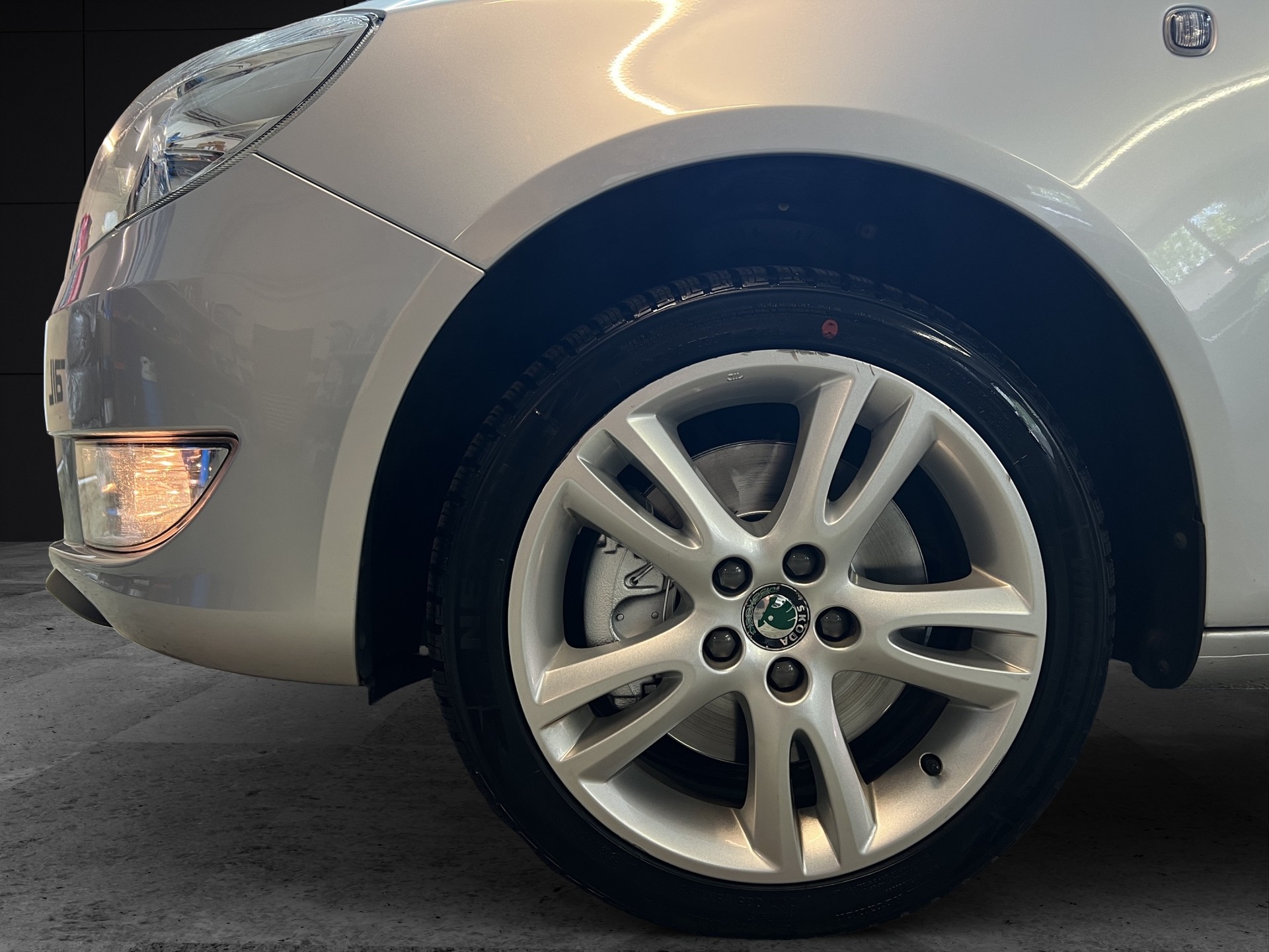 SKODA Fabia 1.2 TSI Ambition Plus DSG-image-15