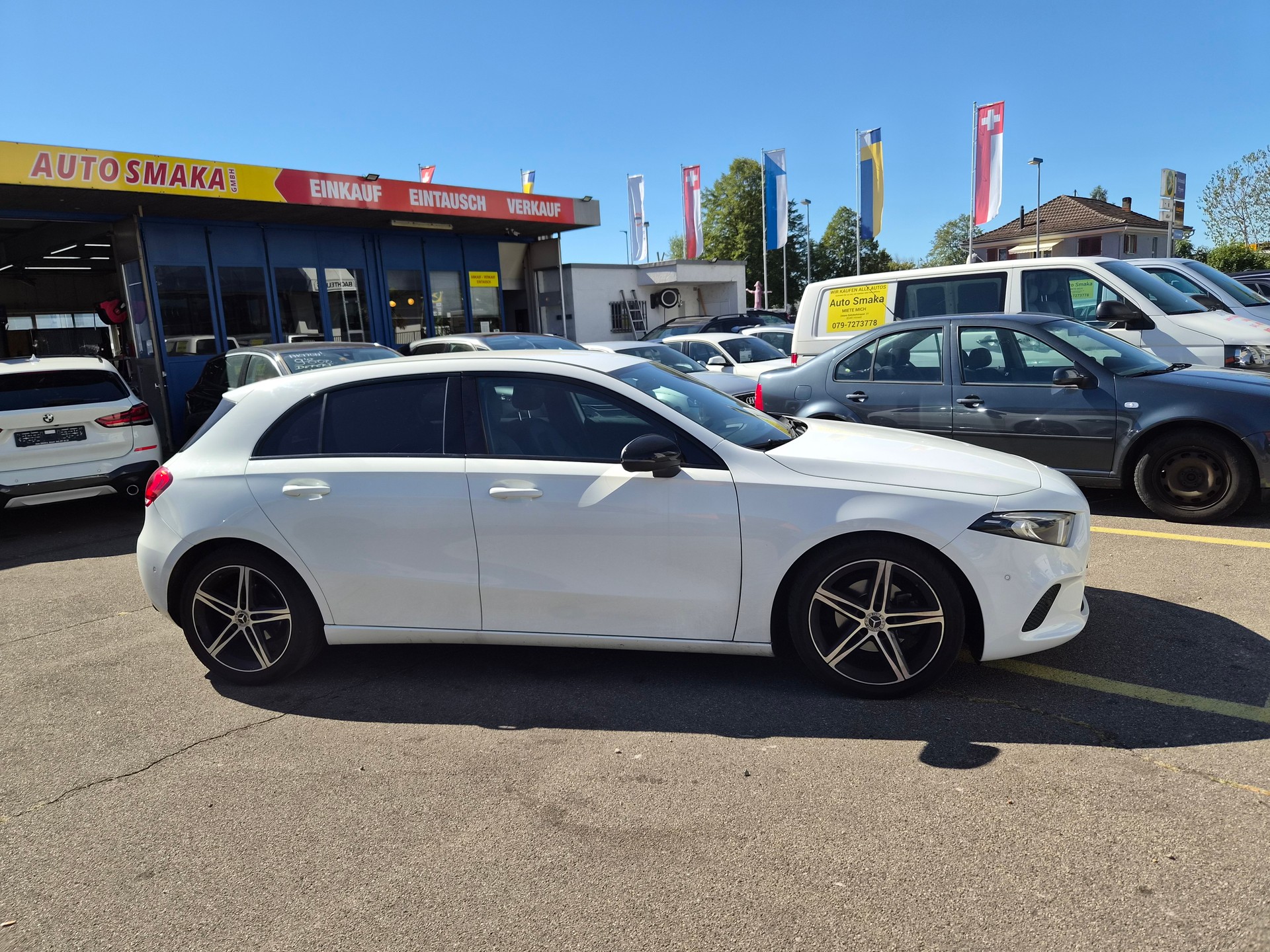 MERCEDES-BENZ A 180 d Style 7G-DCT-image-1