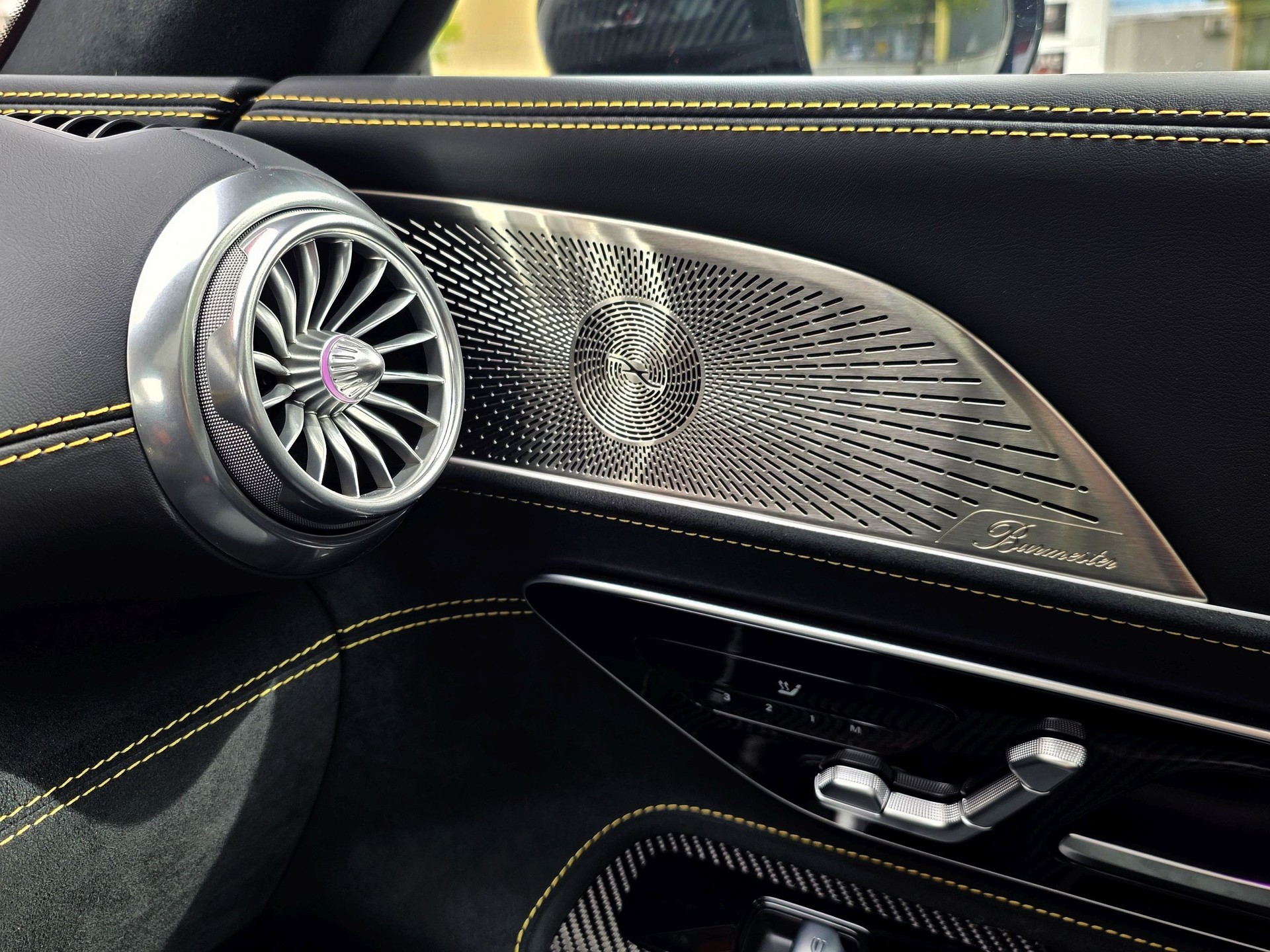 MERCEDES-BENZ AMG GT 63 PRO 4Matic+ Executive Edition-image-28