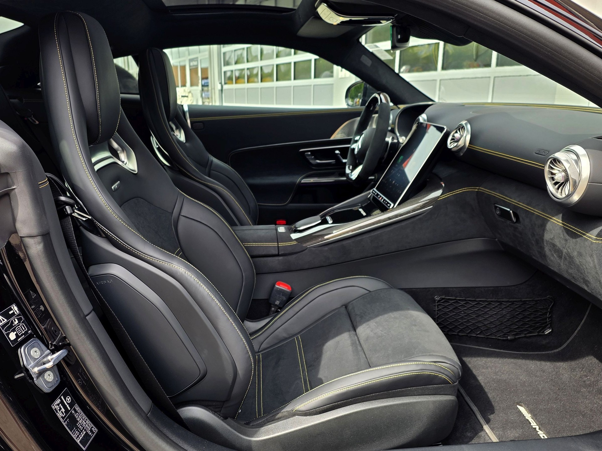 MERCEDES-BENZ AMG GT 63 PRO 4Matic+ Executive Edition-image-16
