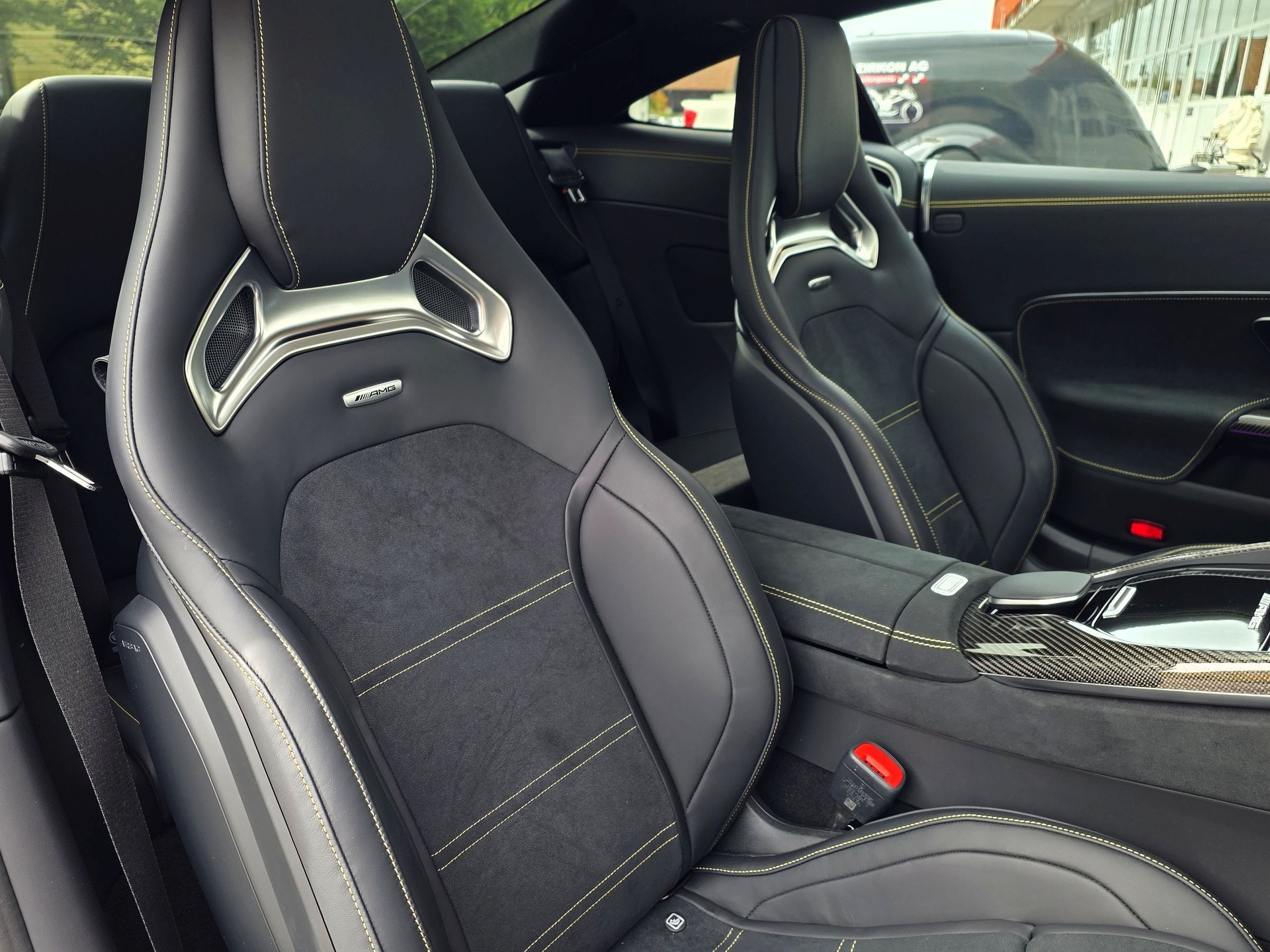 MERCEDES-BENZ AMG GT 63 PRO 4Matic+ Executive Edition-image-15