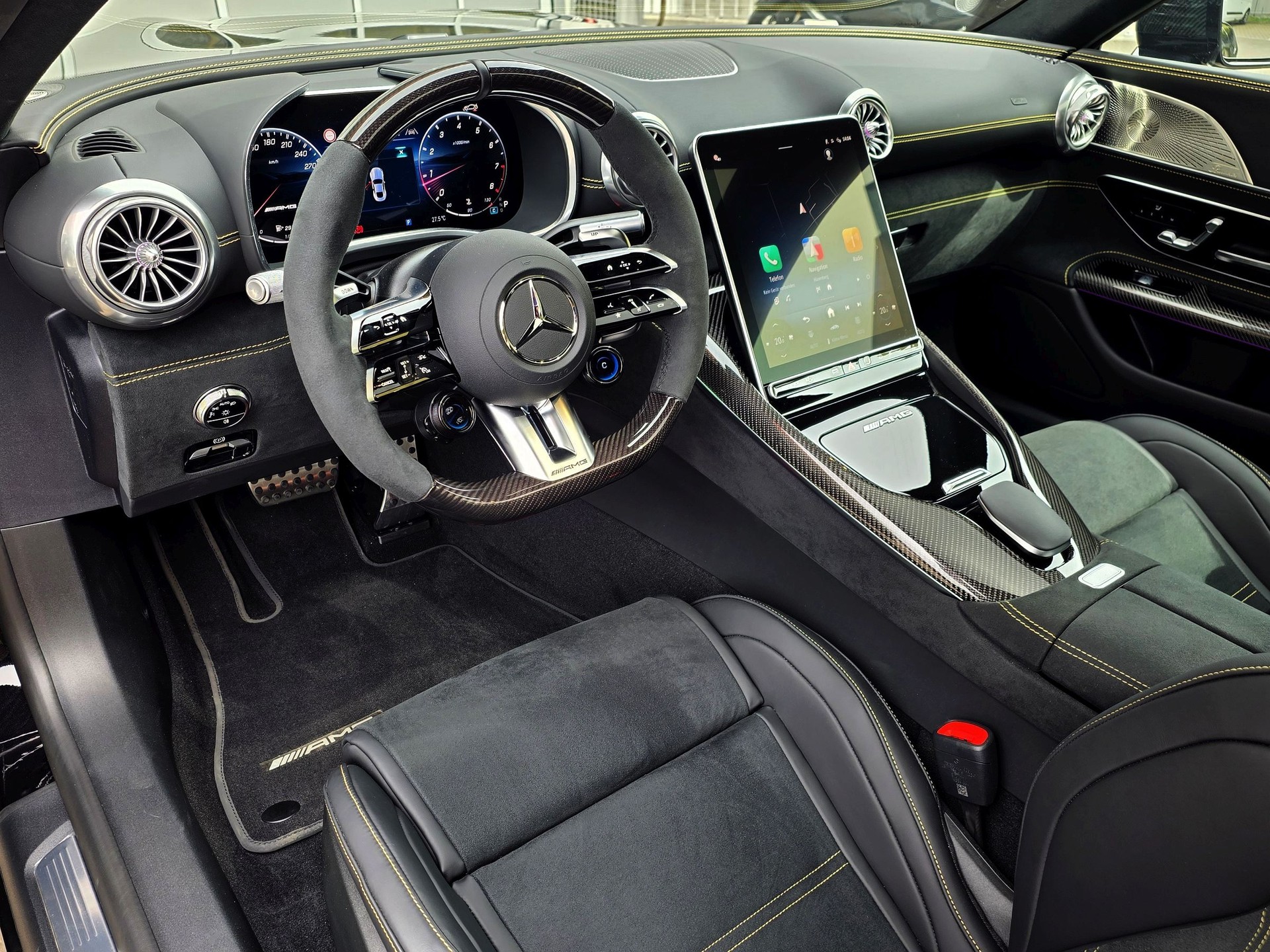 MERCEDES-BENZ AMG GT 63 PRO 4Matic+ Executive Edition-image-18