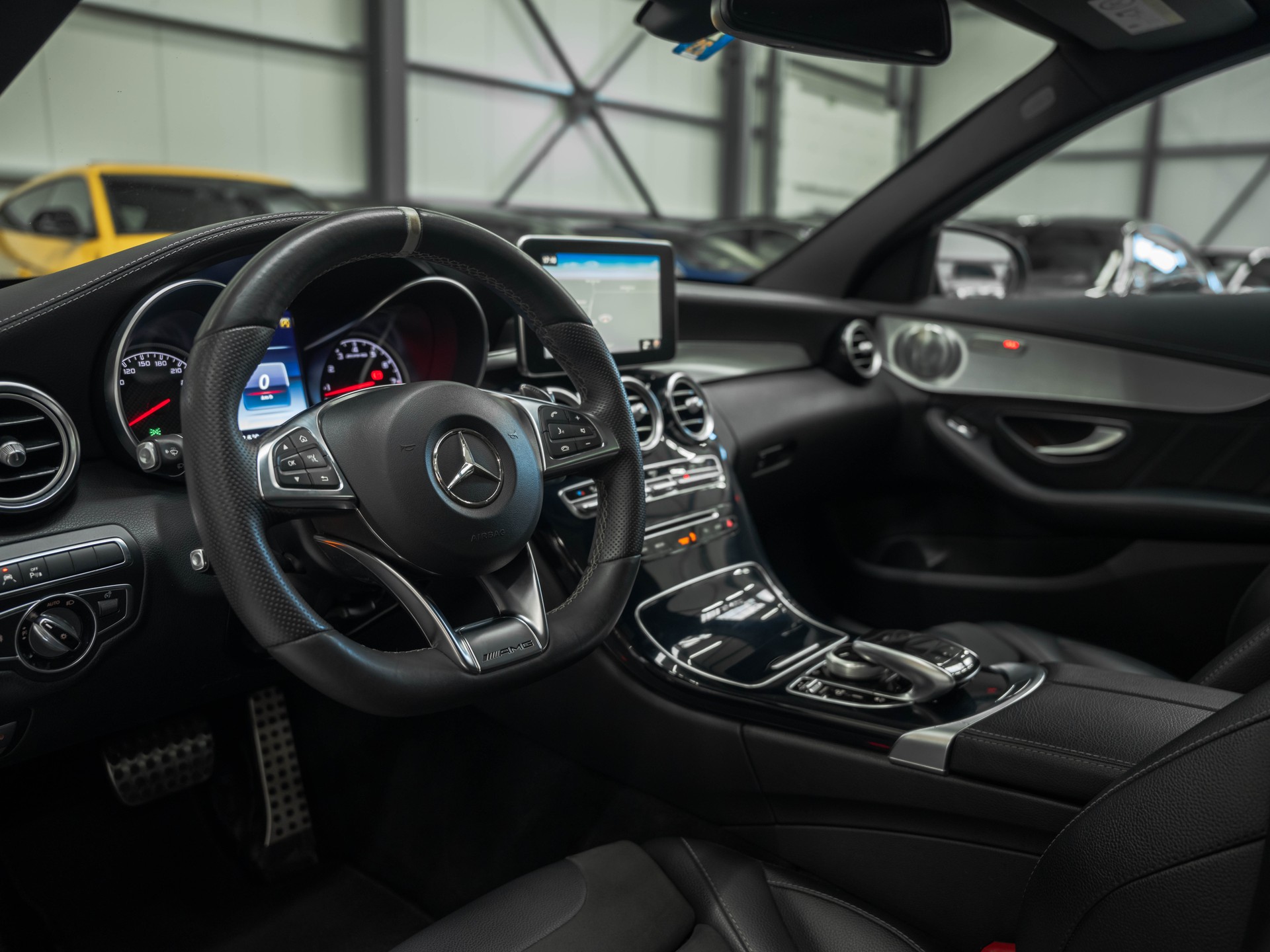 MERCEDES-BENZ C 63 AMG Speedshift-image-6