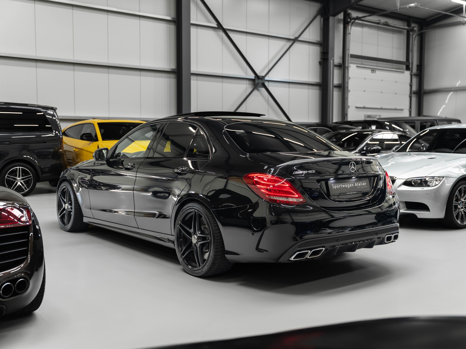 MERCEDES-BENZ C 63 AMG Speedshift-image-1