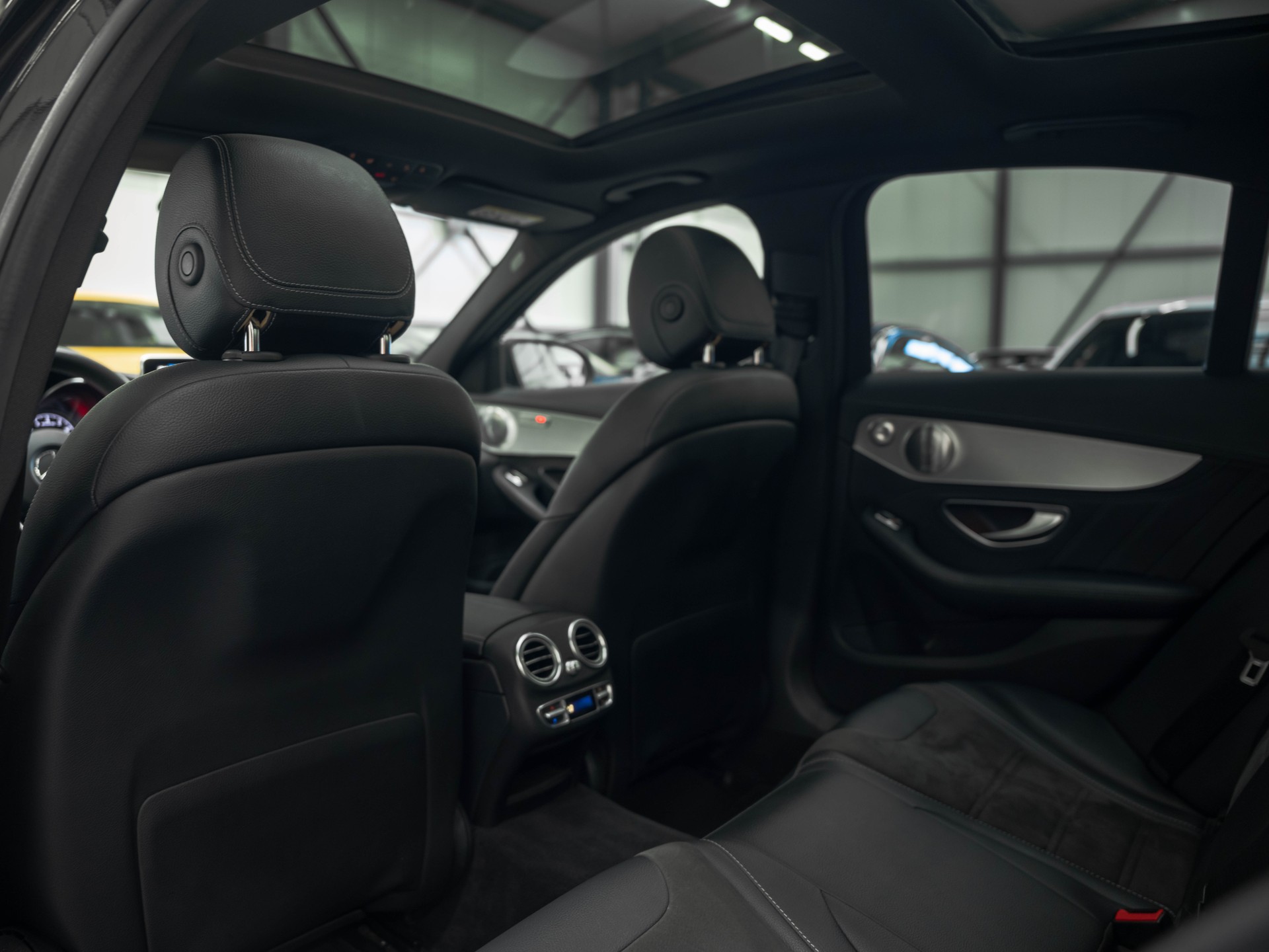 MERCEDES-BENZ C 63 AMG Speedshift-image-10