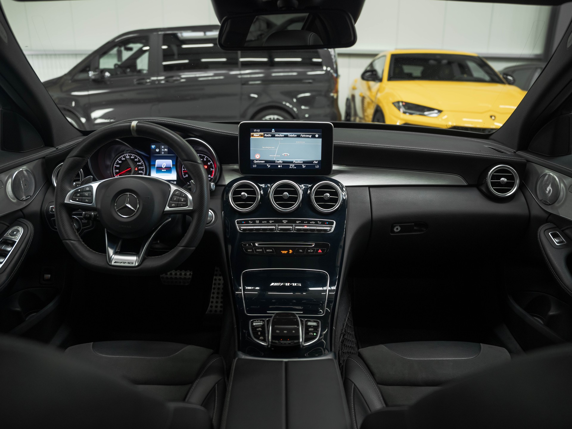 MERCEDES-BENZ C 63 AMG Speedshift-image-5