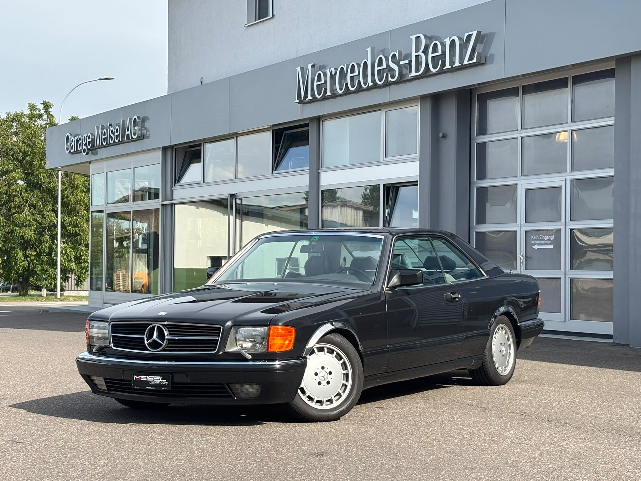 MERCEDES-BENZ 560 SEC Automatic — slika 1