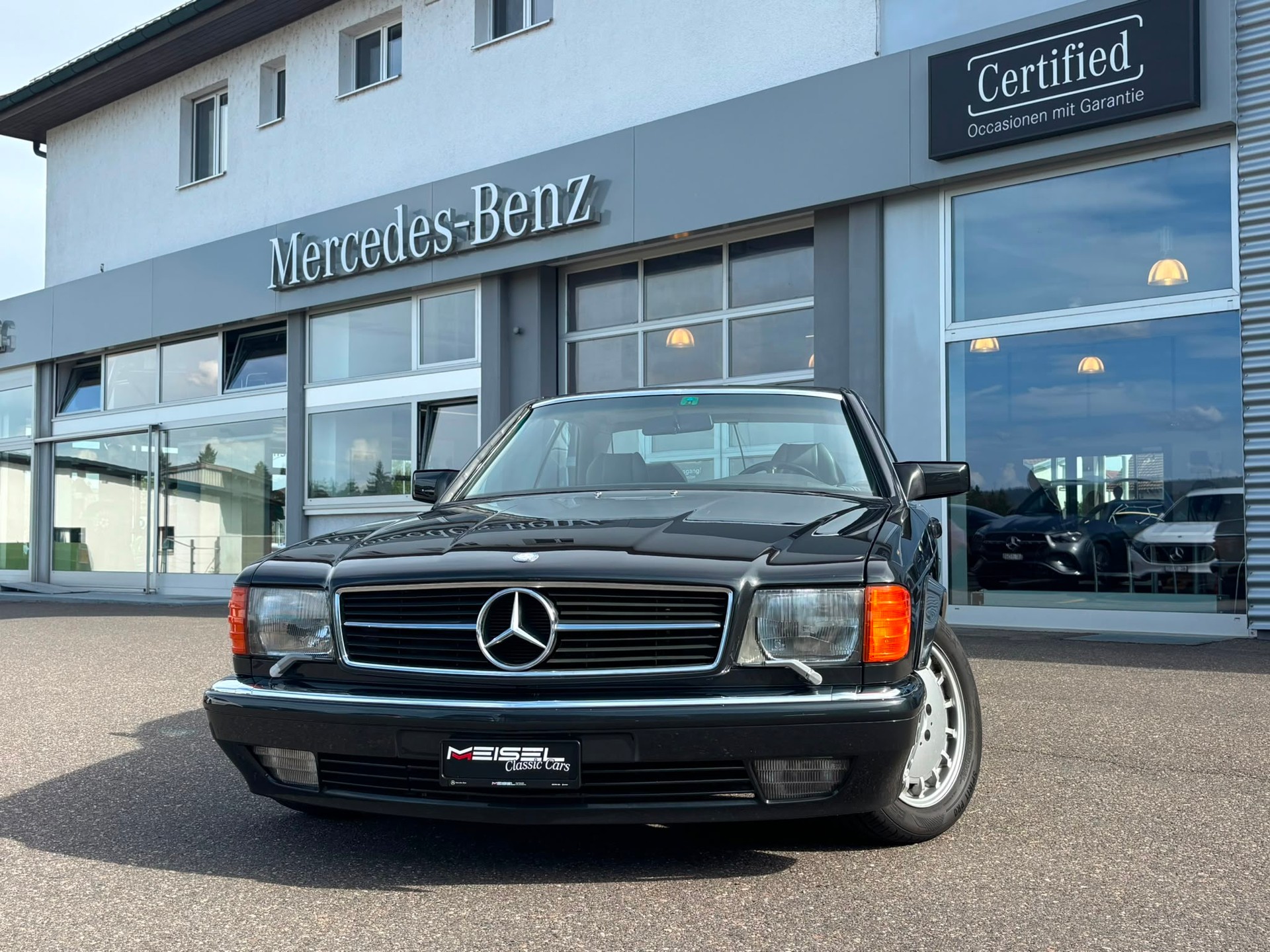 MERCEDES-BENZ 560 SEC Automatic-image-2