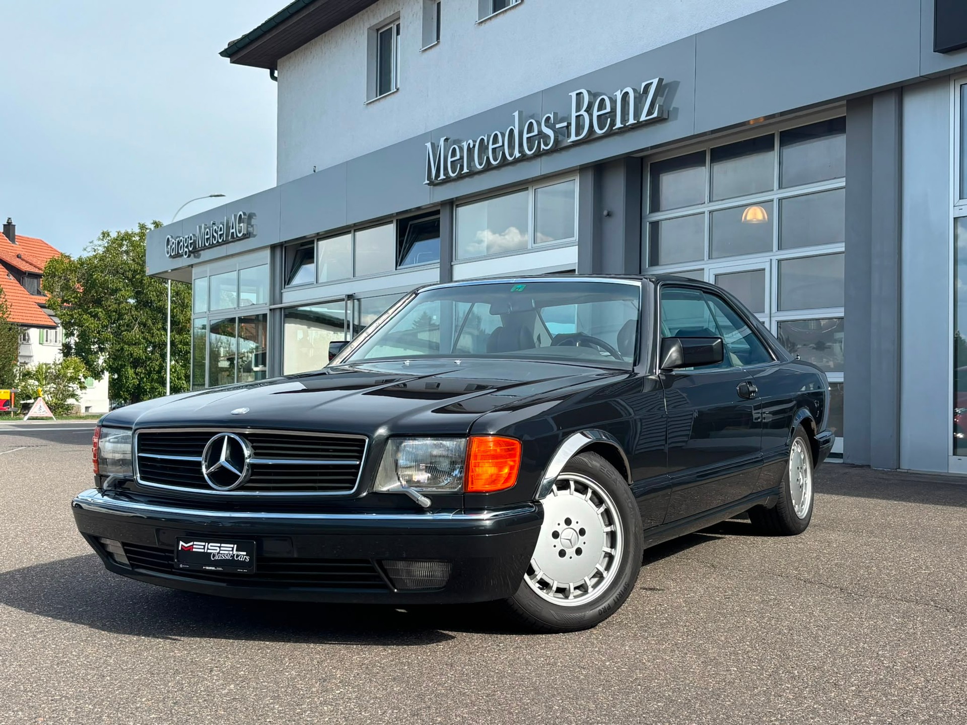 MERCEDES-BENZ 560 SEC Automatic-image-1