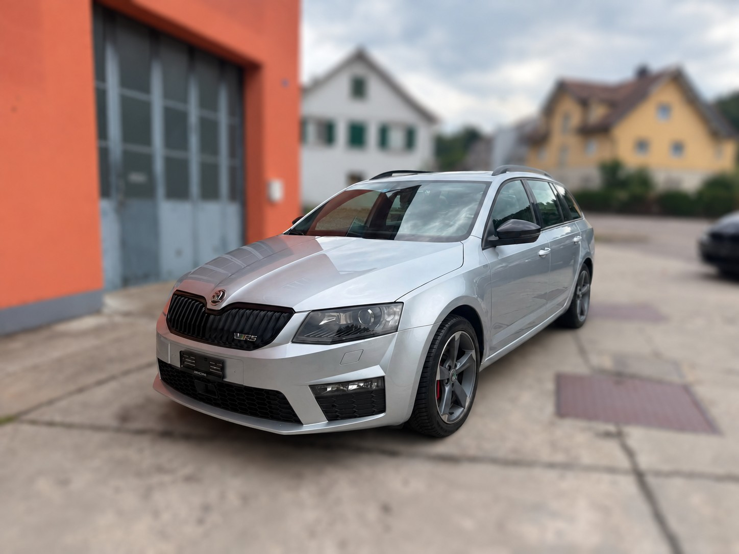 SKODA Octavia Combi 2.0 TSI RS-image-0